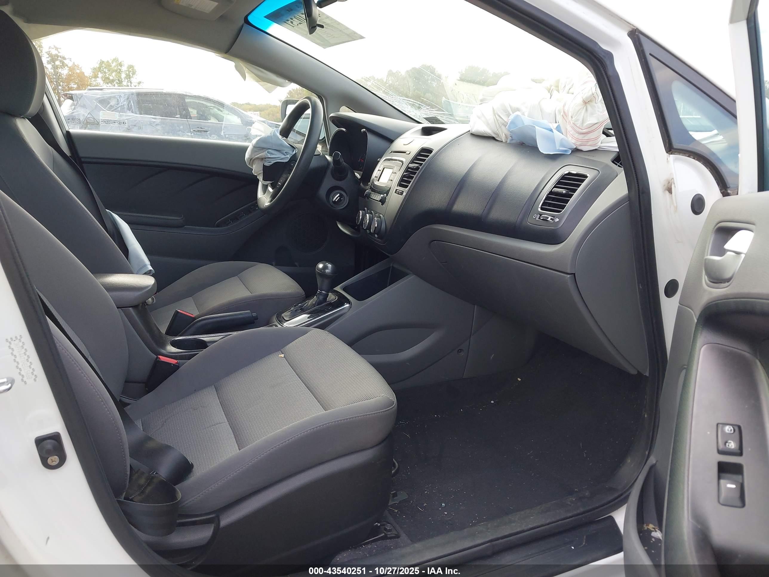 KIA FORTE image 5