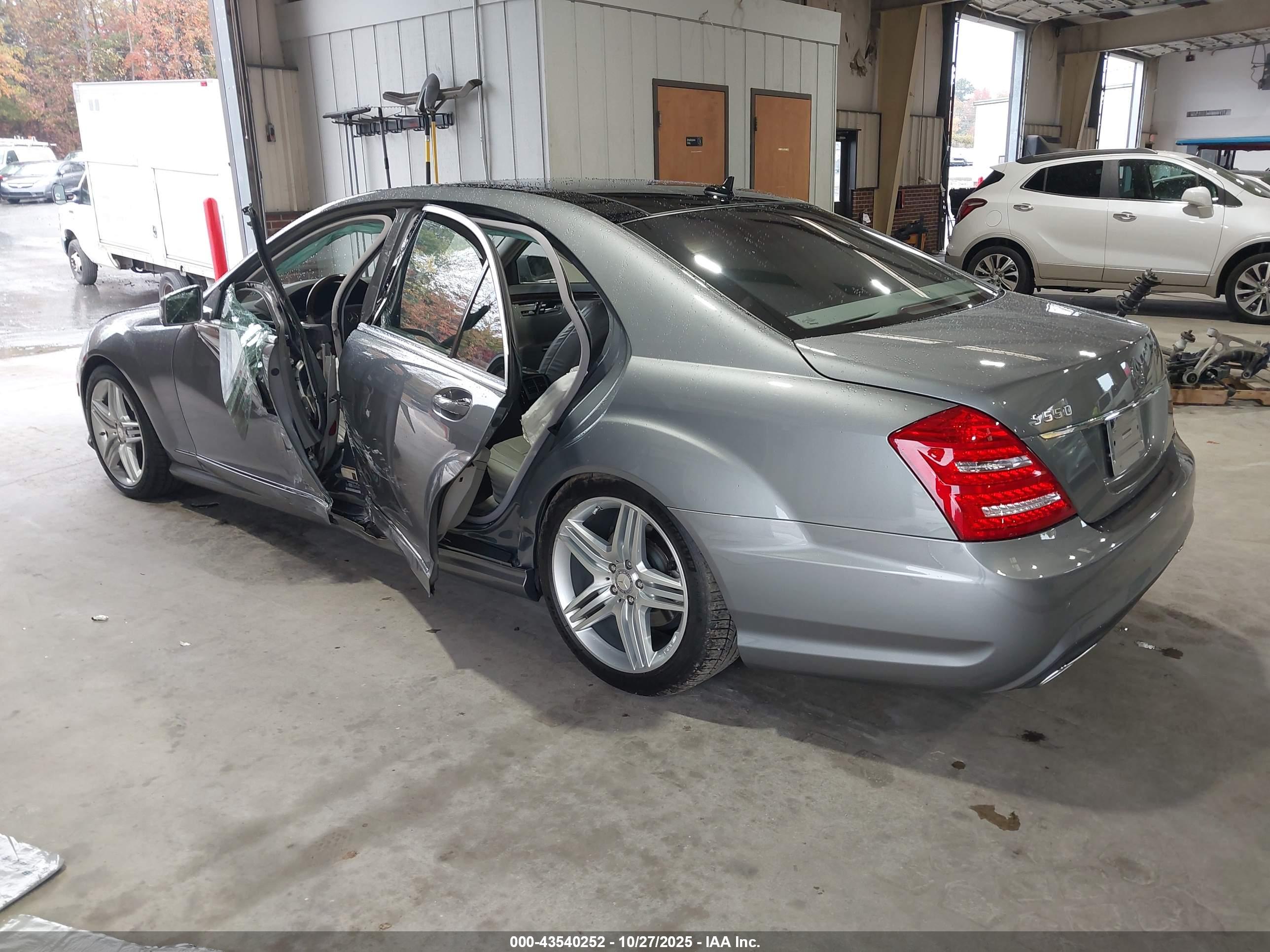 MERCEDES-BENZ S image 3