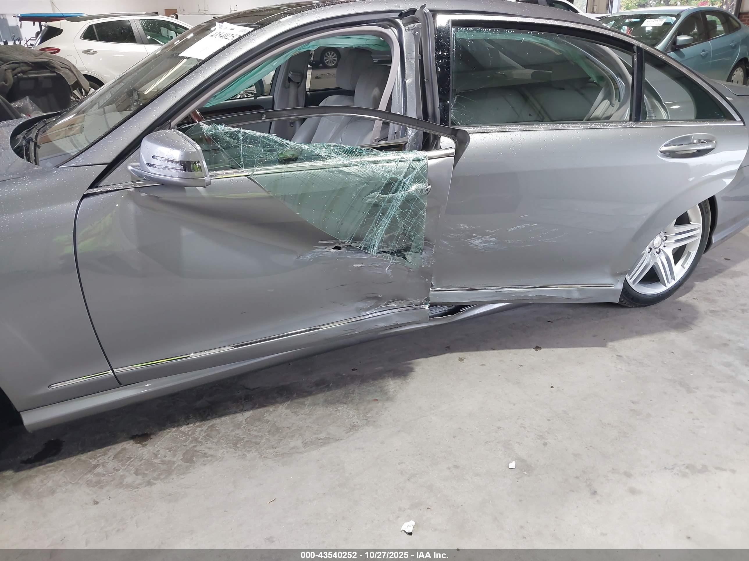 MERCEDES-BENZ S image 6
