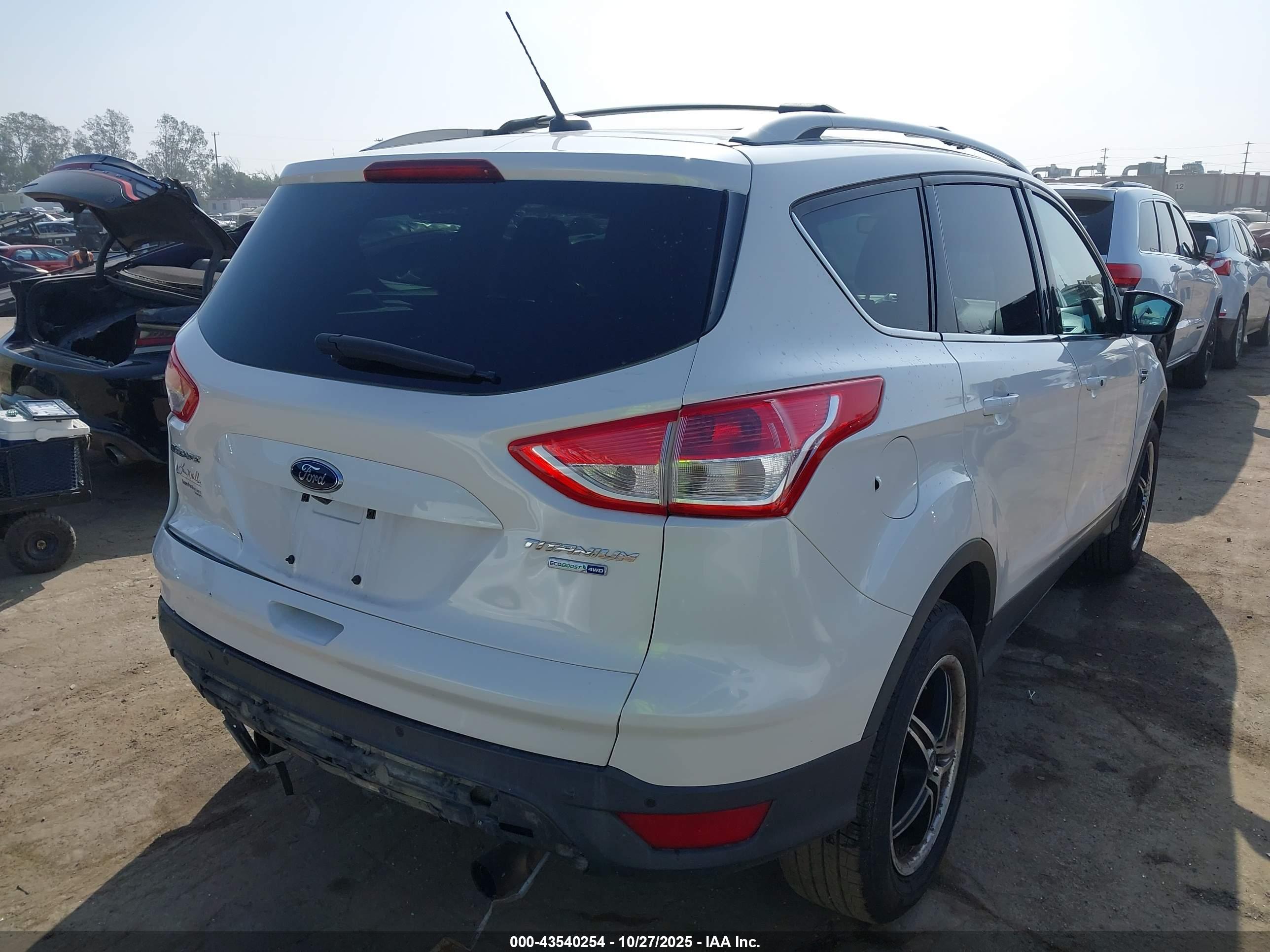 FORD ESCAPE image 4