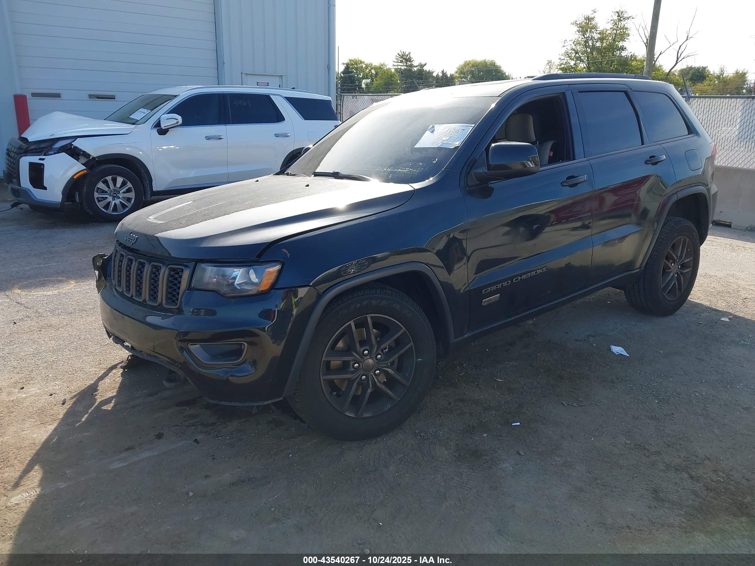 JEEP GRAND image 2