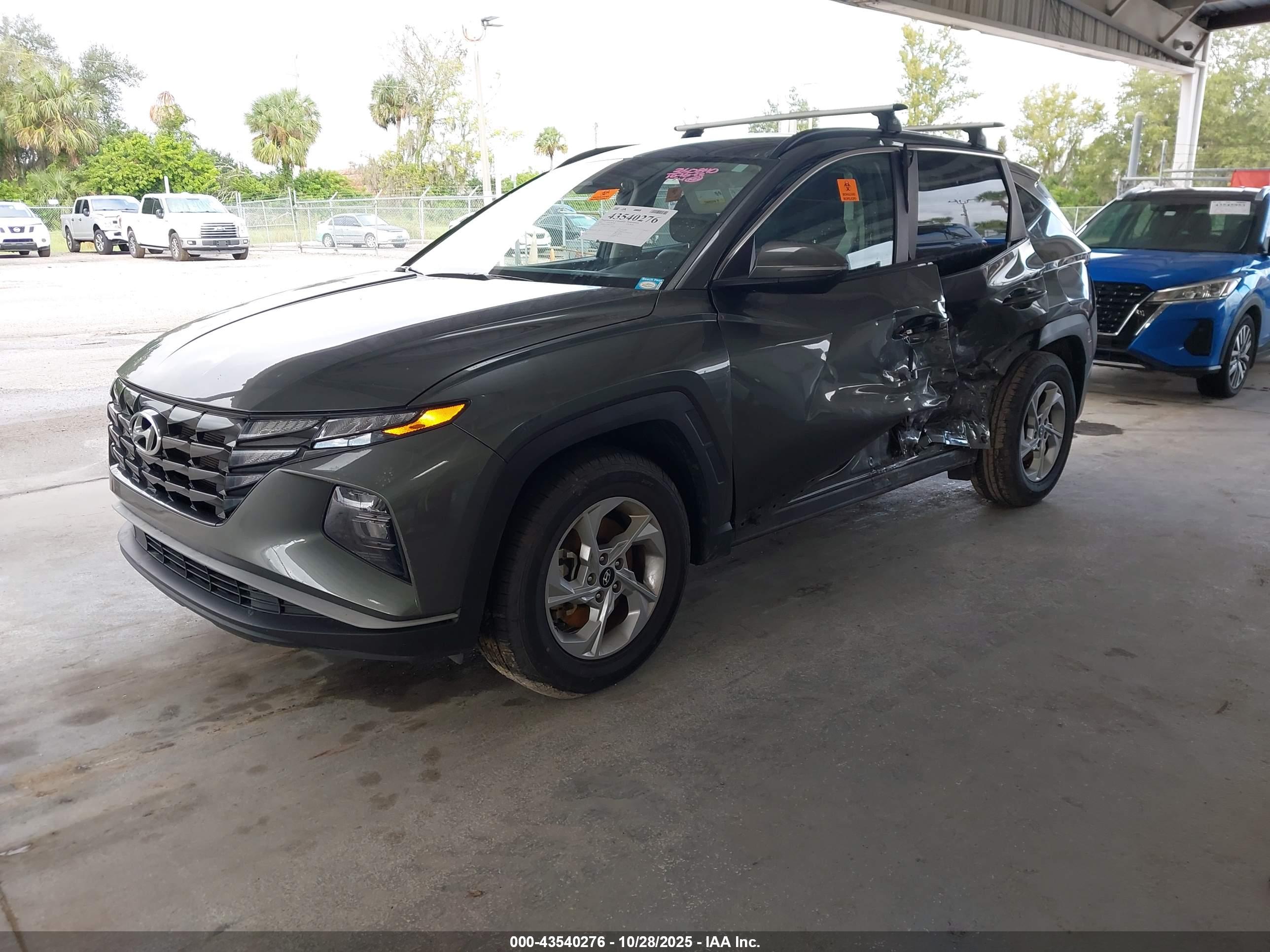 HYUNDAI TUCSON image 2