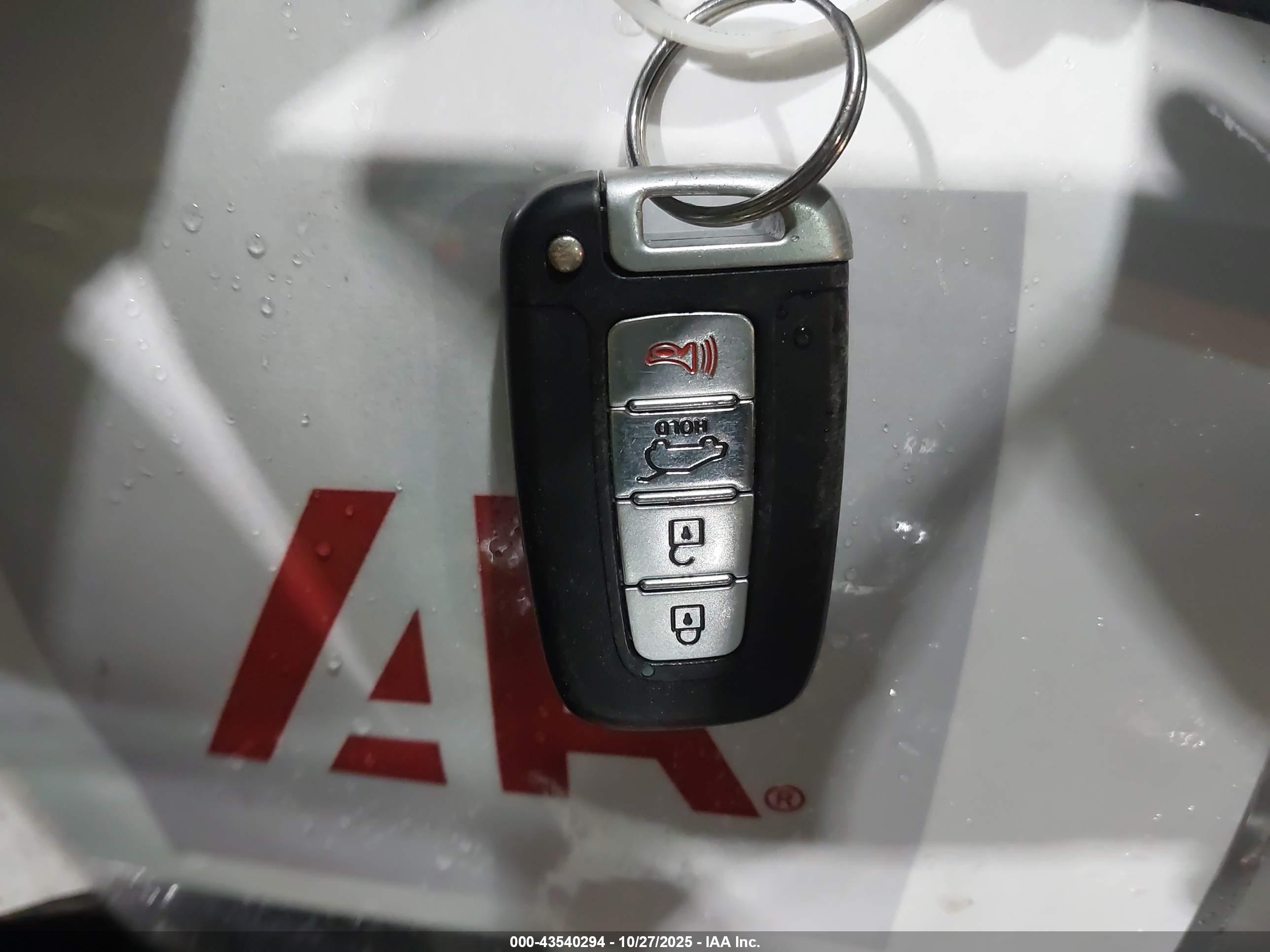 KIA SPORTAGE image 11