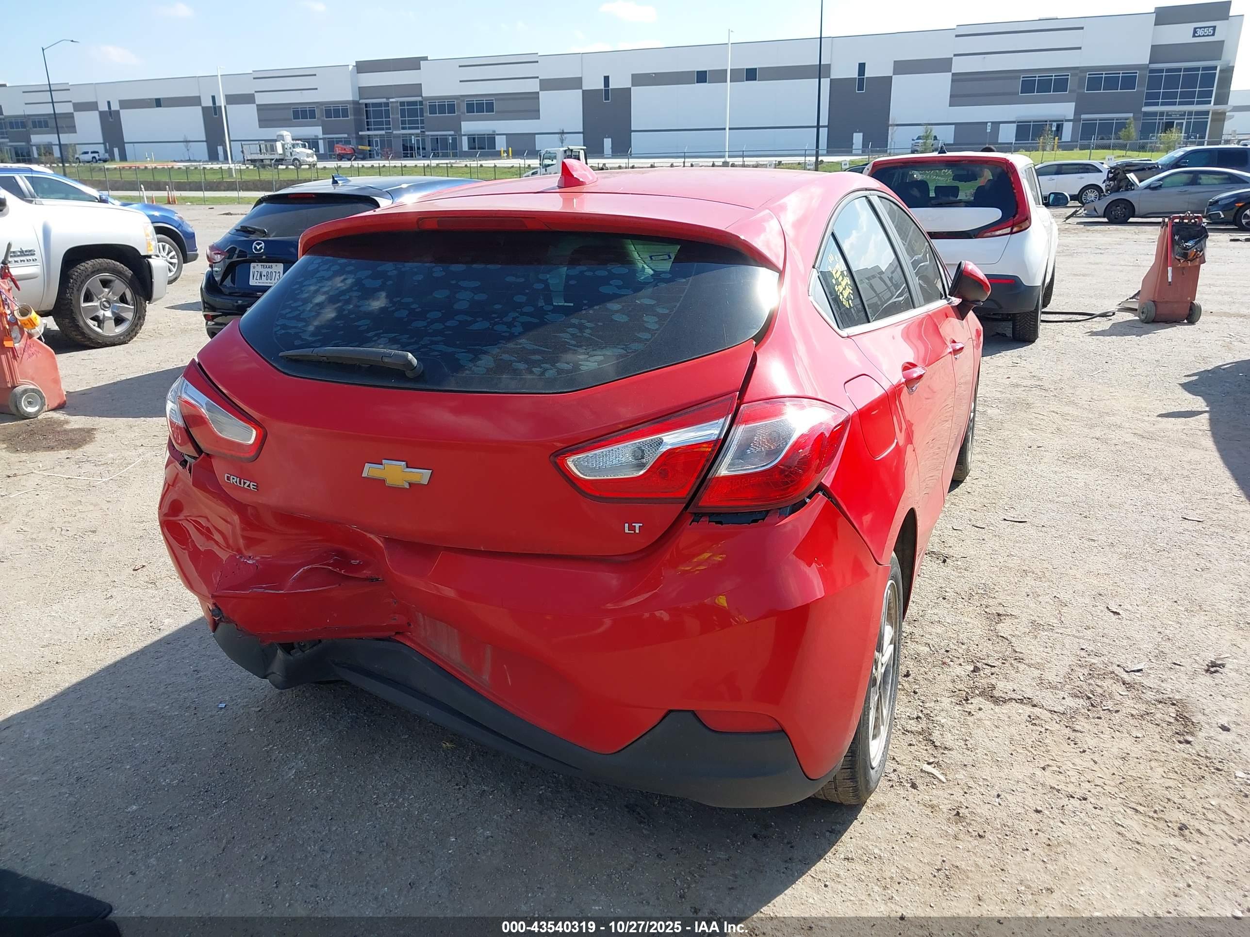 CHEVROLET CRUZE image 4