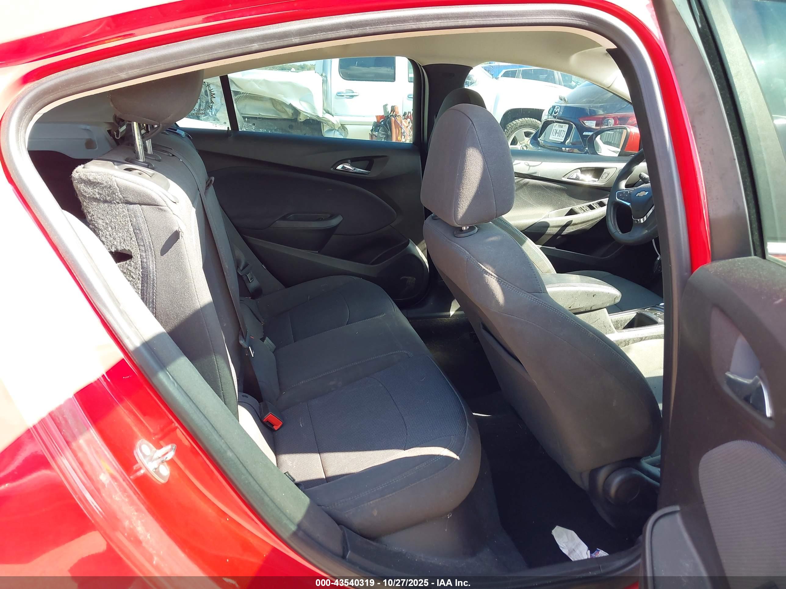 CHEVROLET CRUZE image 8