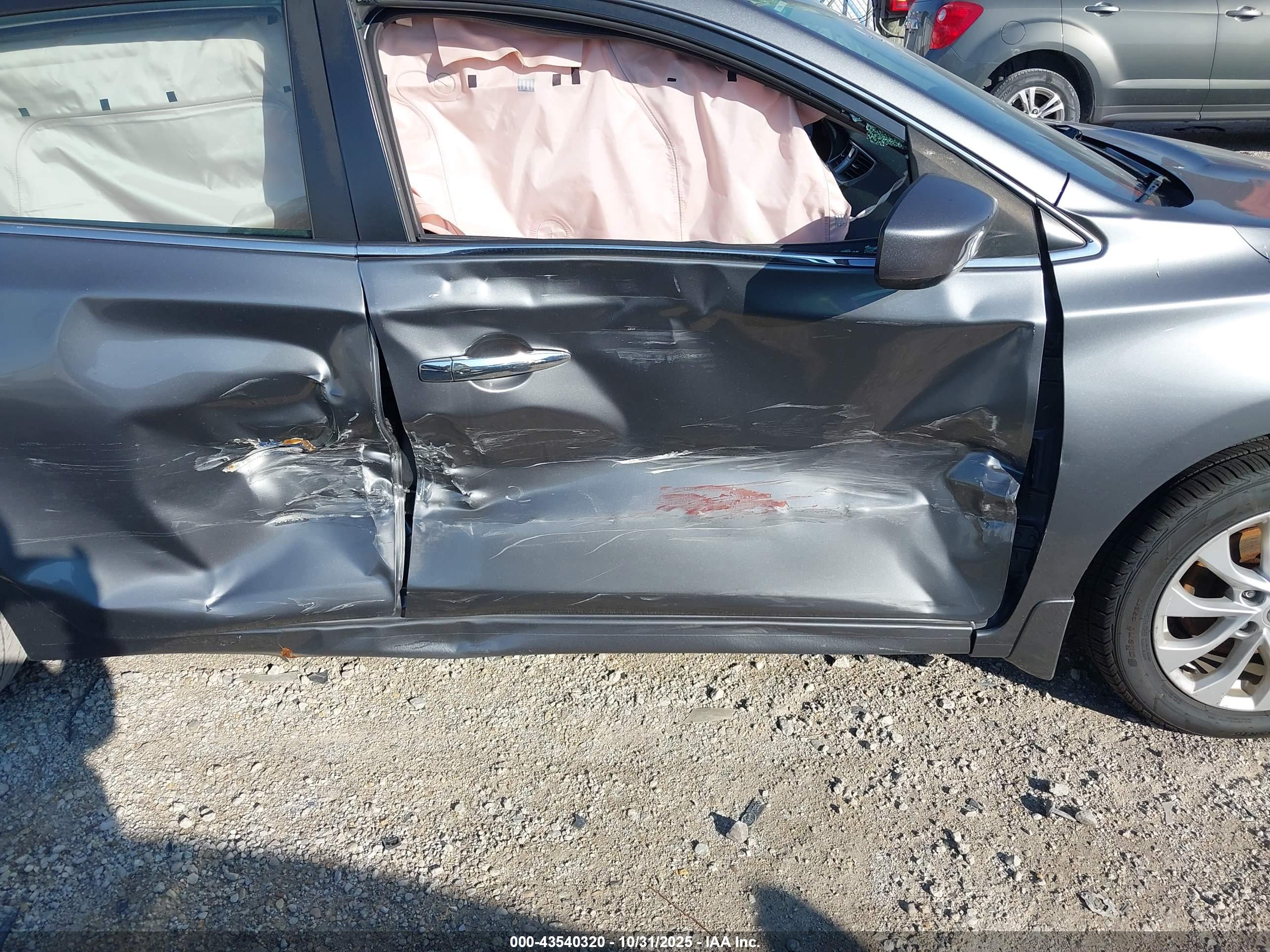 NISSAN SENTRA image 6