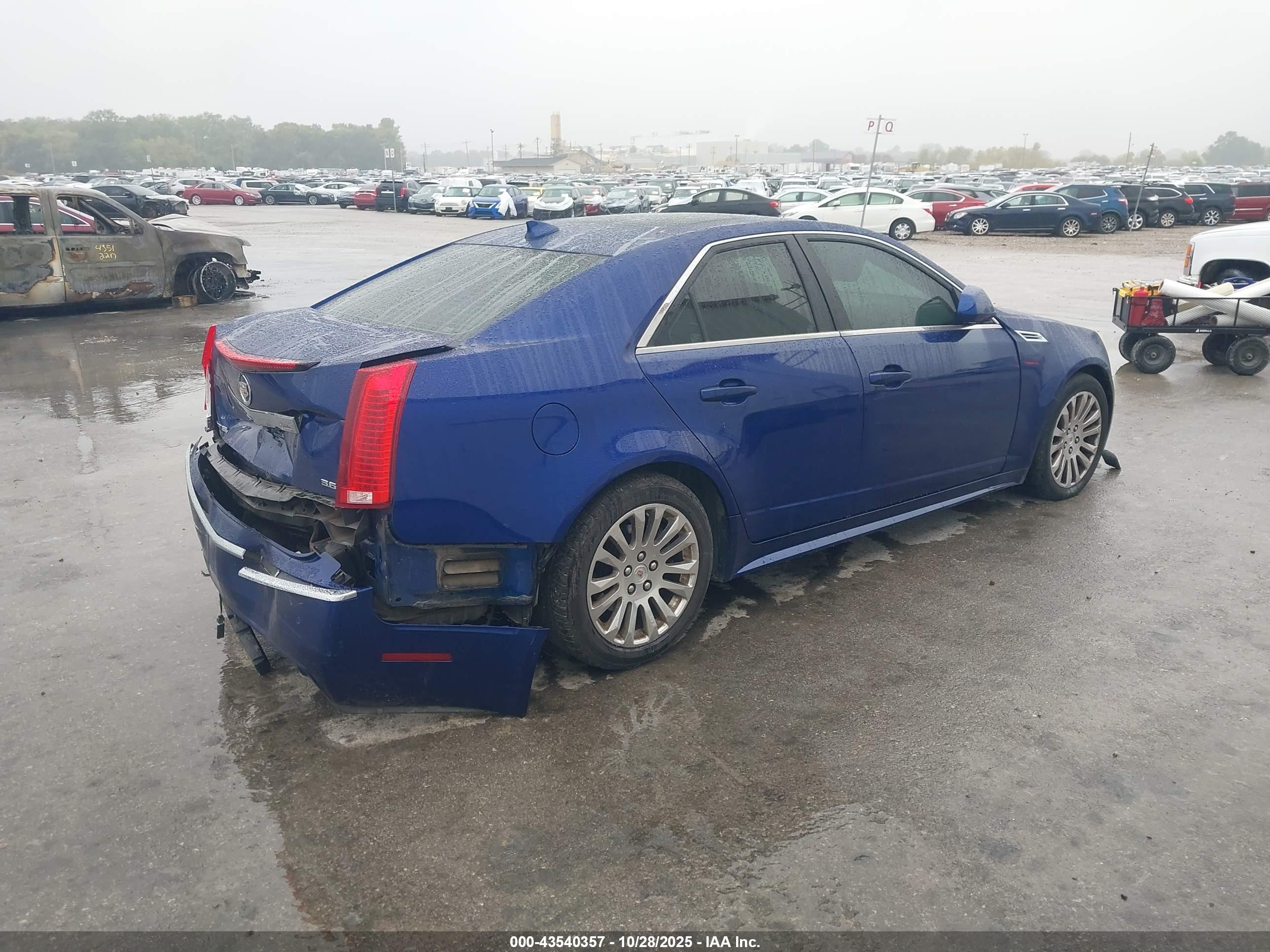 CADILLAC CTS image 4