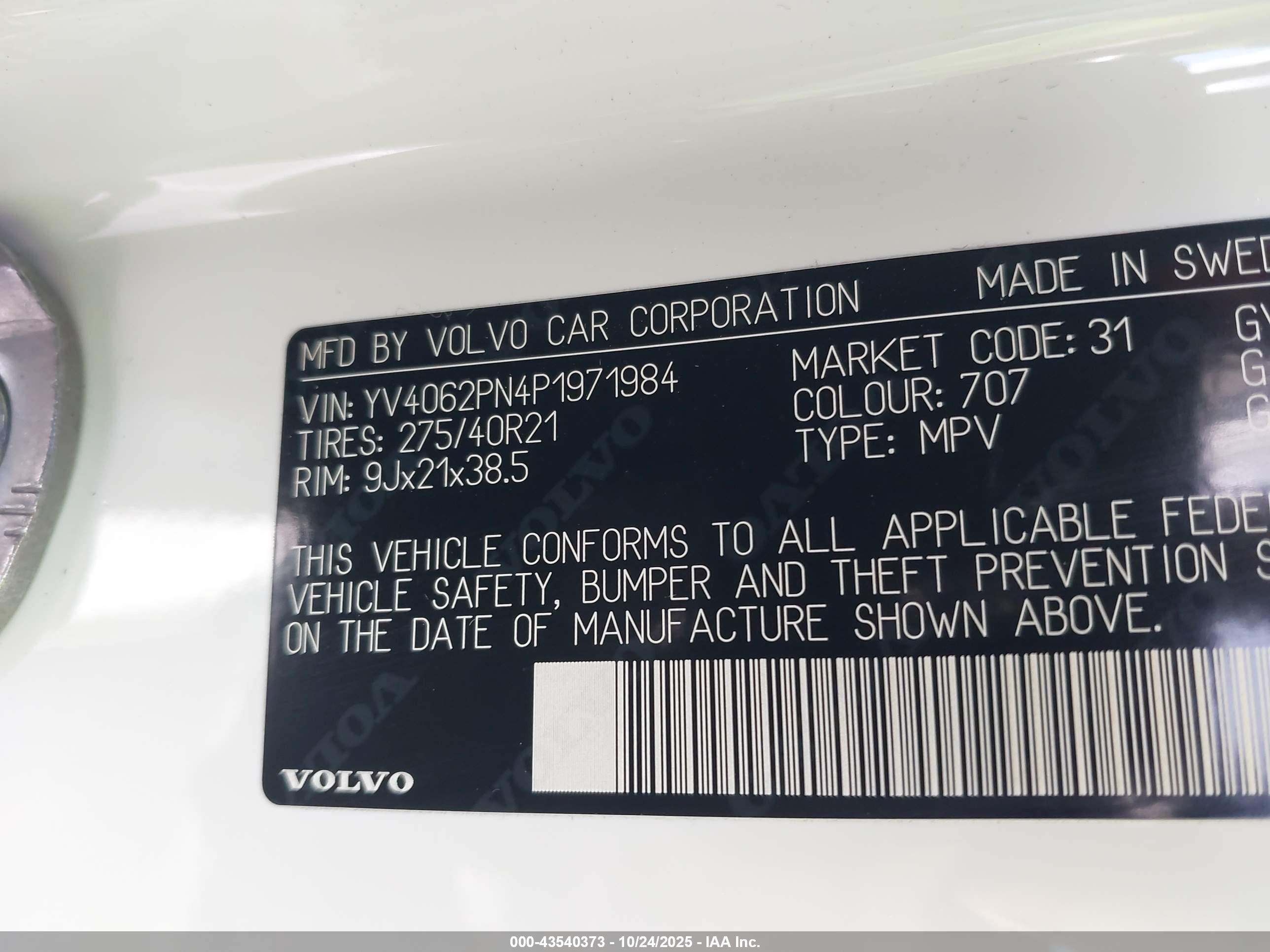 VOLVO XC90 image 9