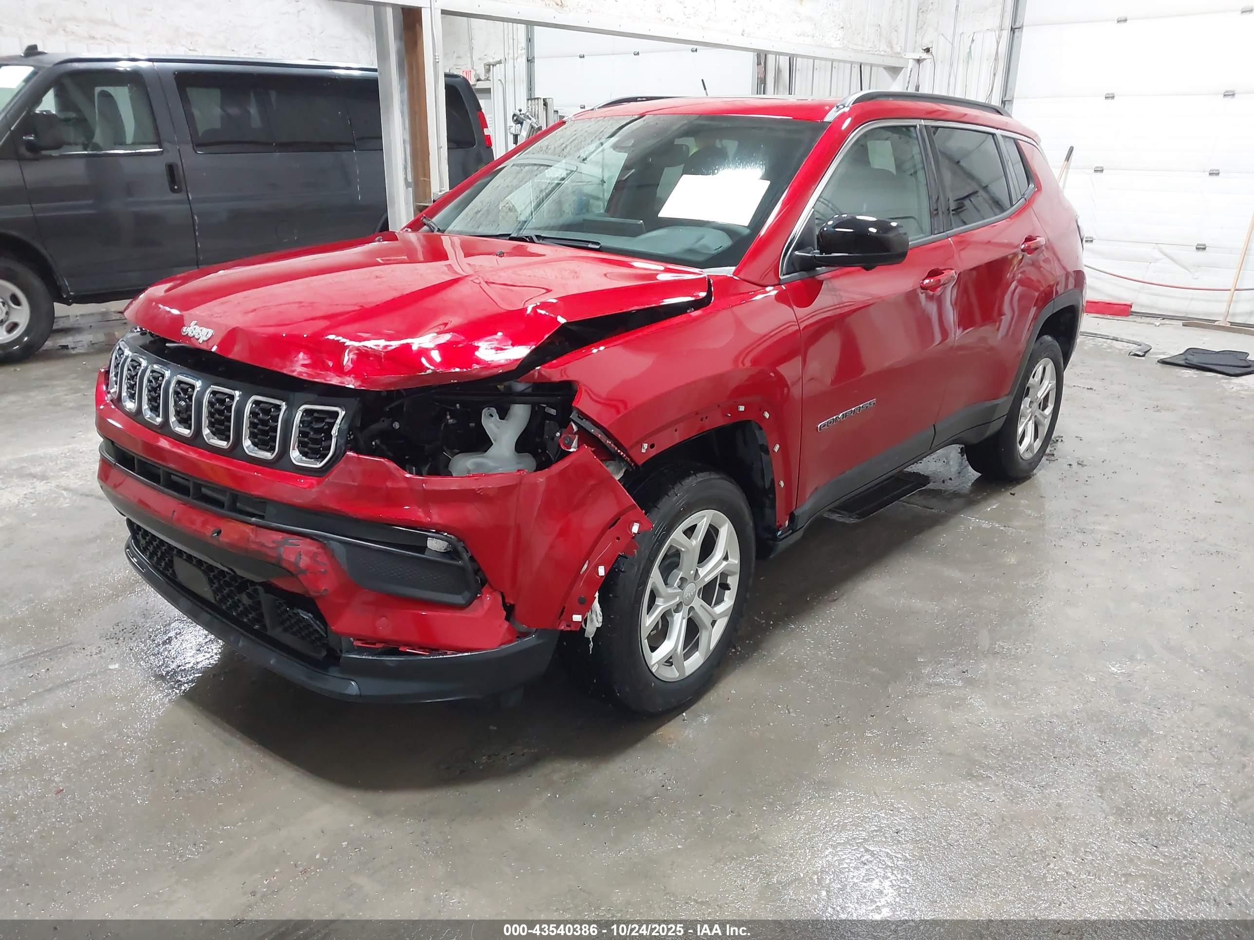 JEEP COMPASS image 2