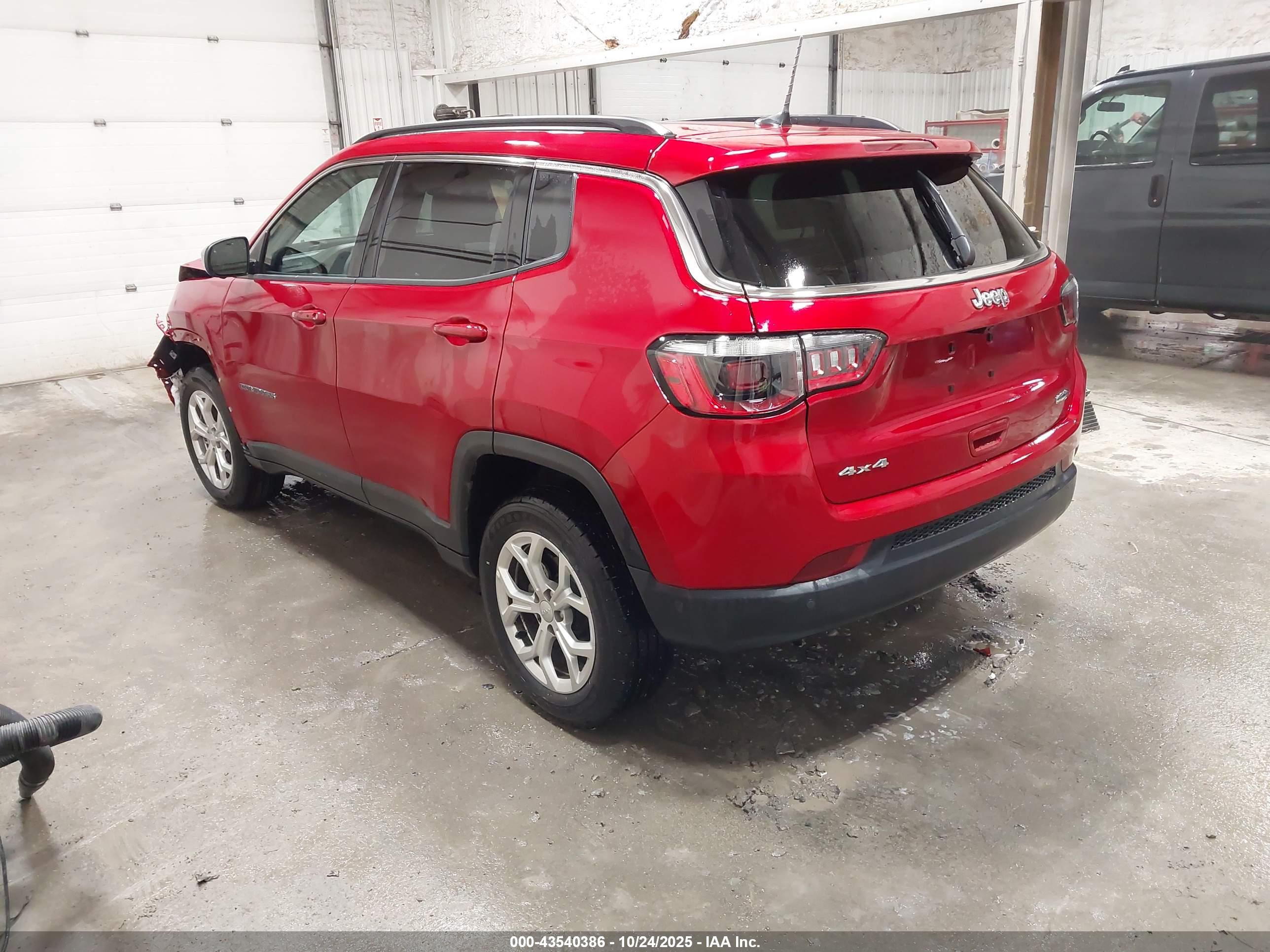 JEEP COMPASS image 3