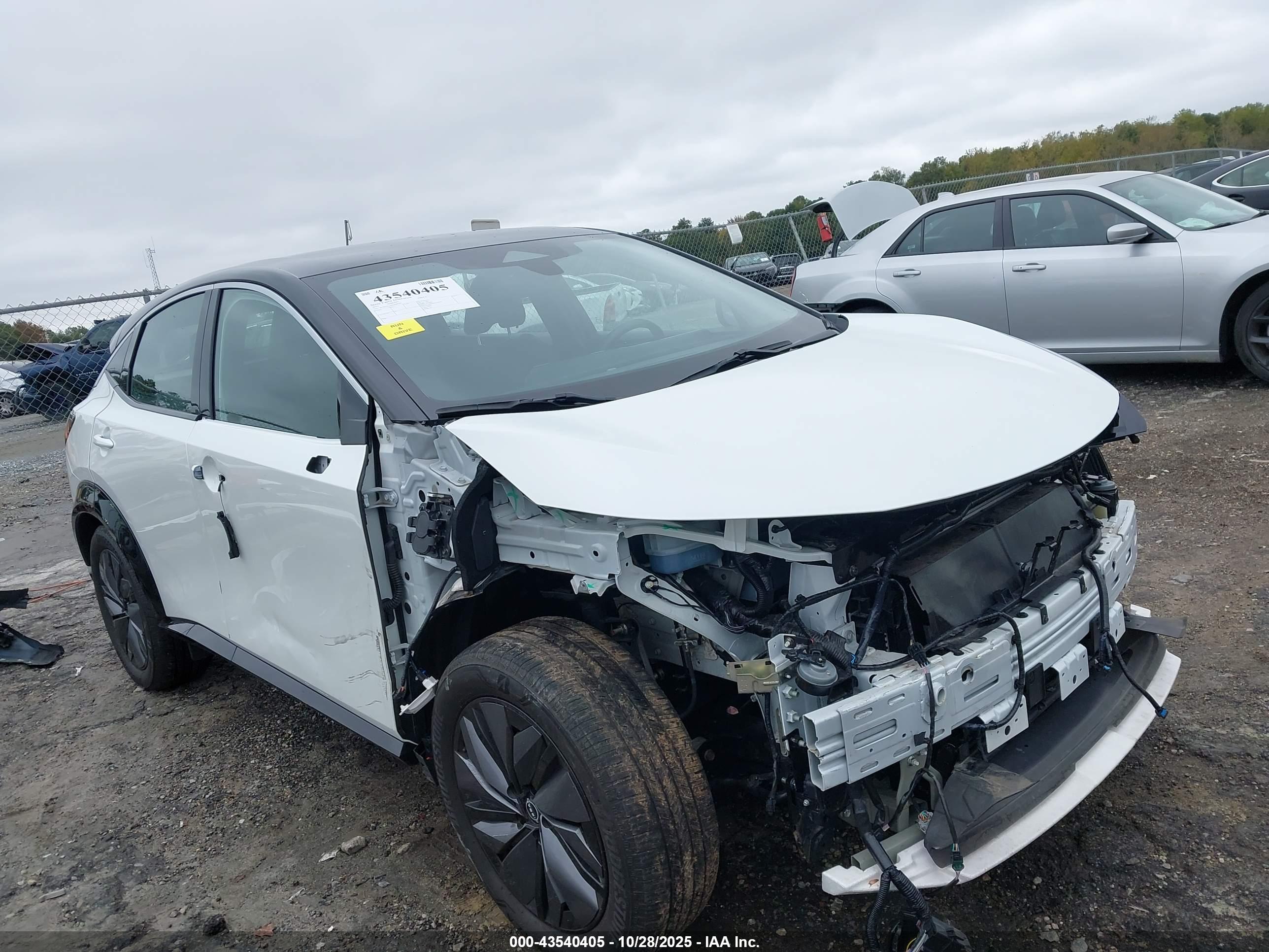 NISSAN ARIYA image 6