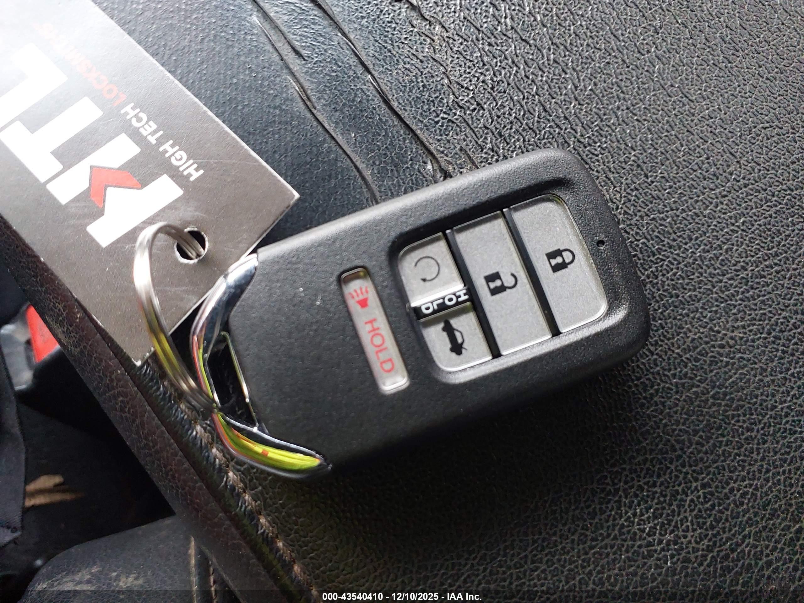 HONDA CR-V image 11