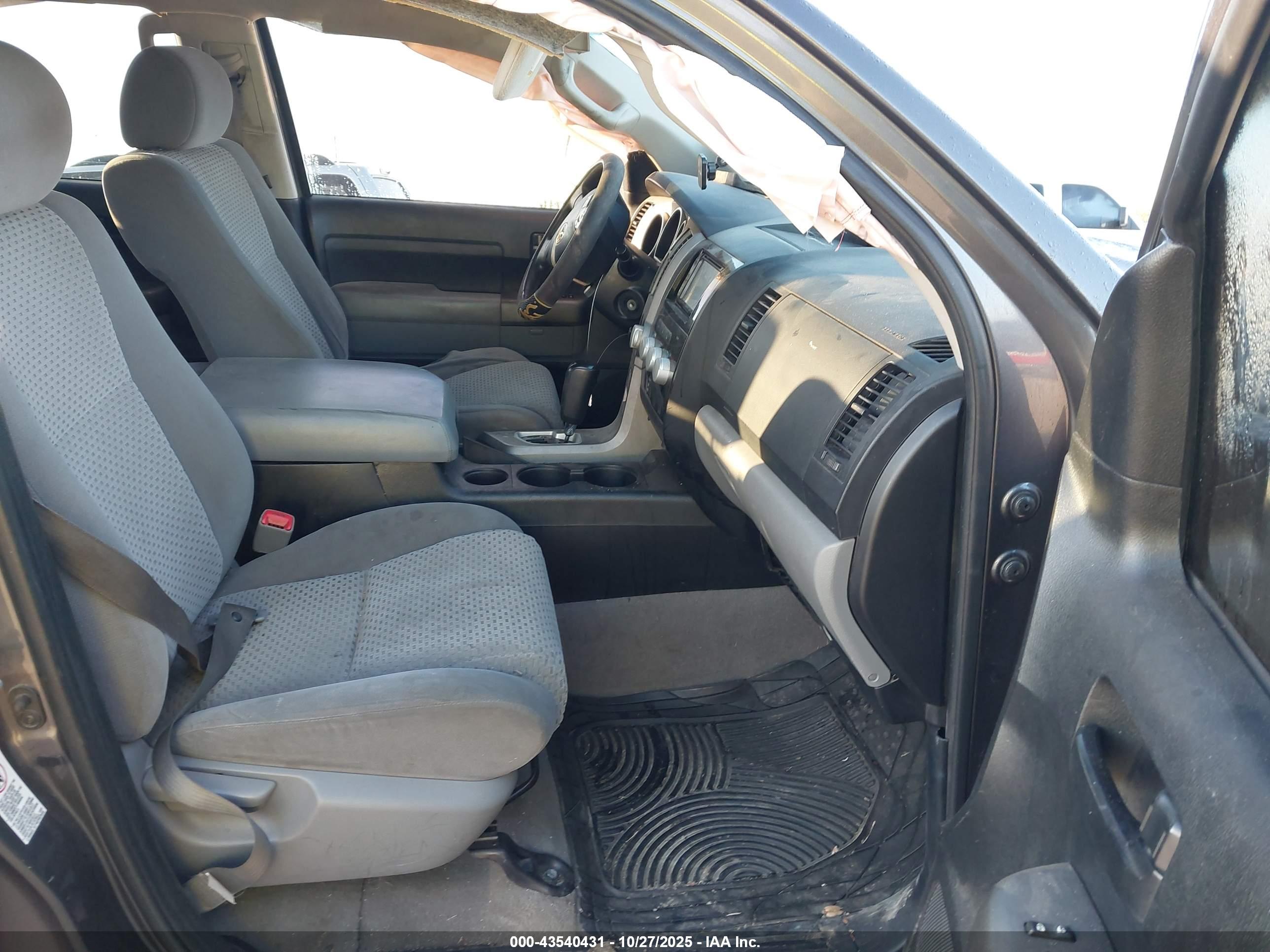 TOYOTA TUNDRA image 5