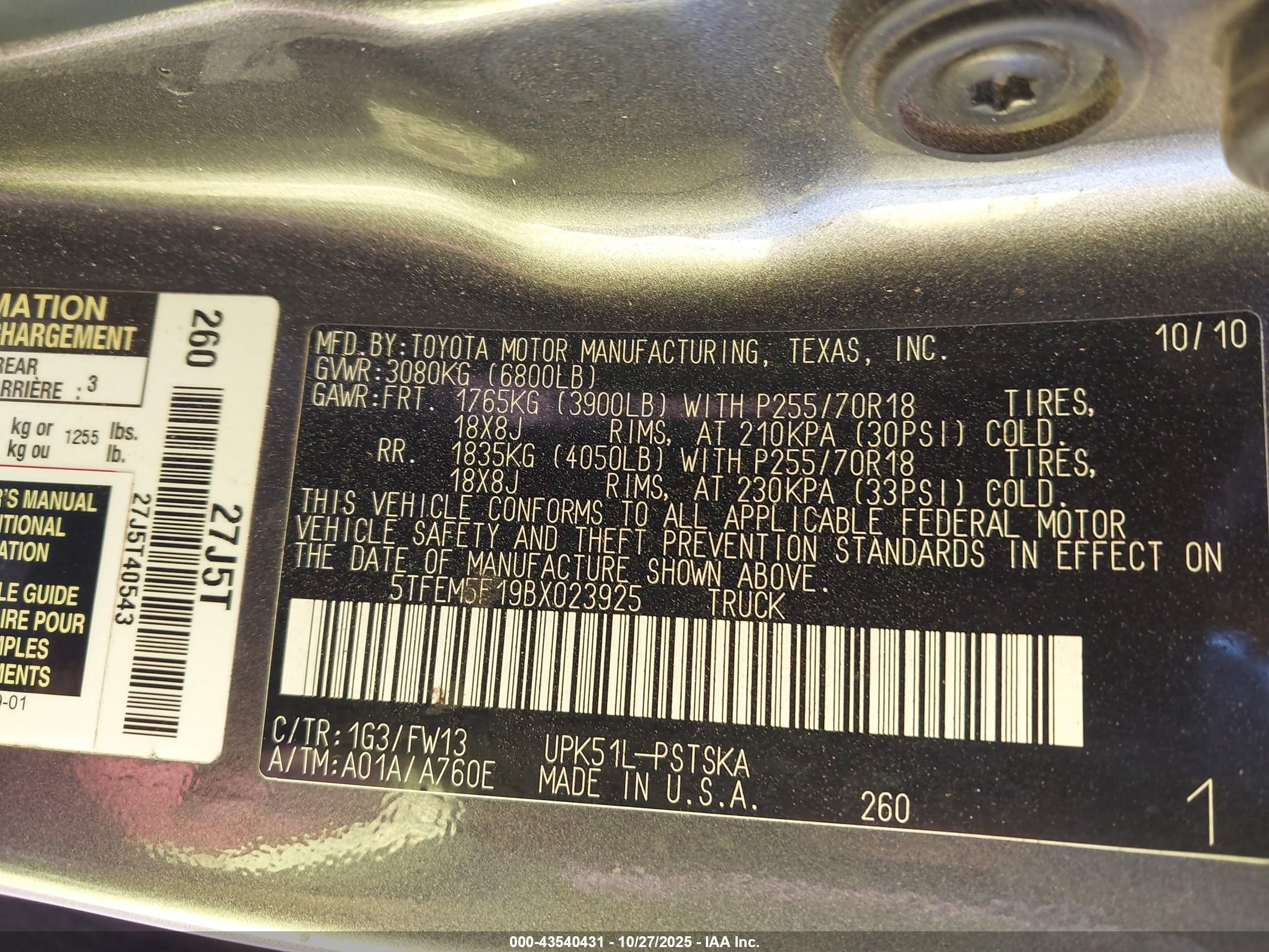 TOYOTA TUNDRA image 9