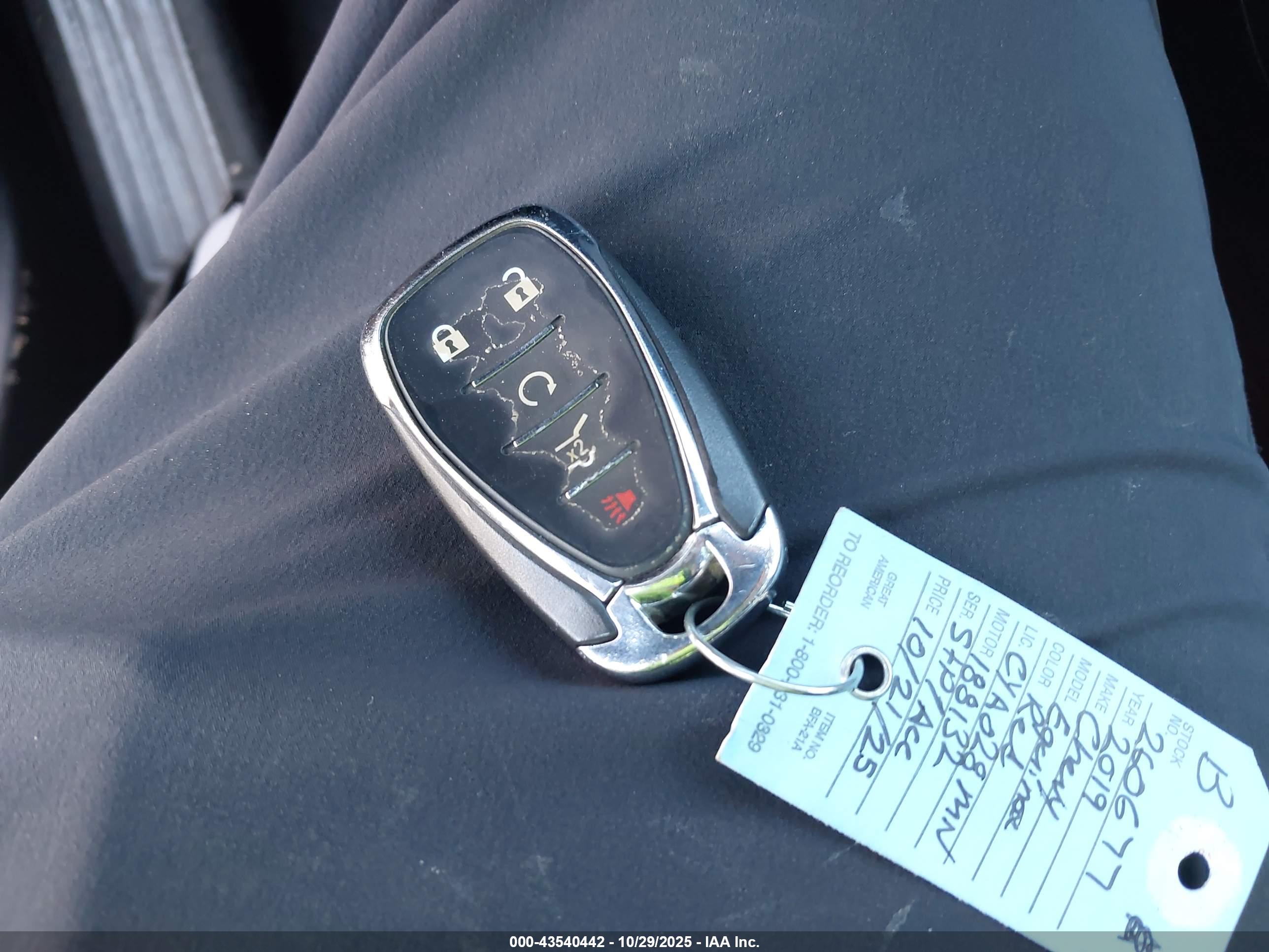 CHEVROLET EQUINOX image 11