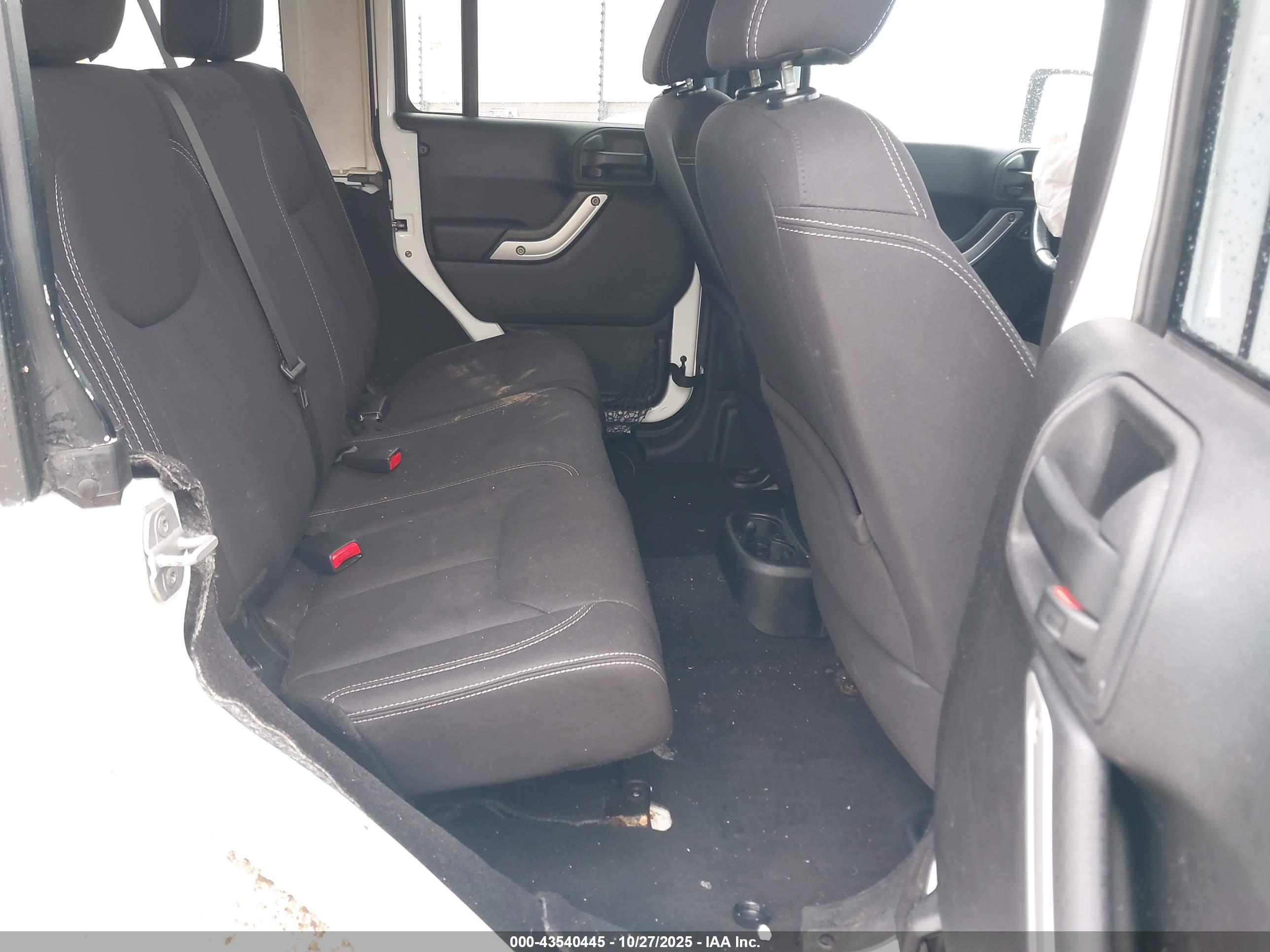 JEEP WRANGLER image 8
