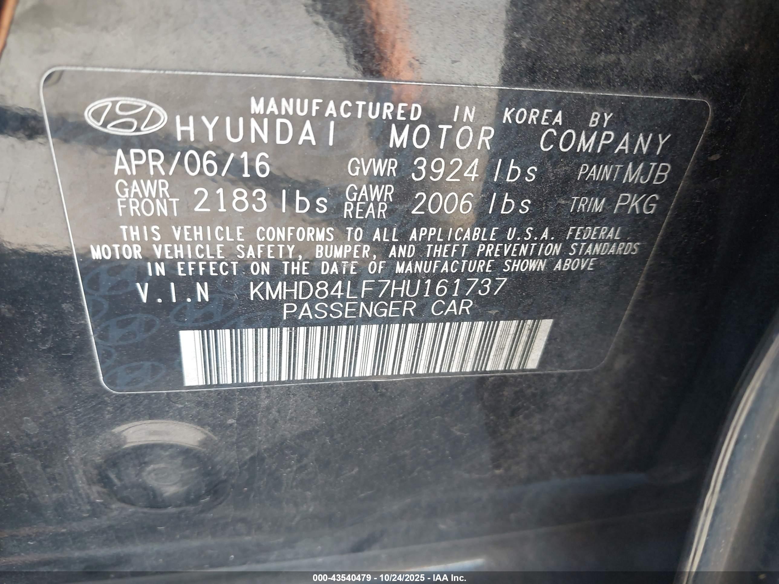 HYUNDAI ELANTRA image 9