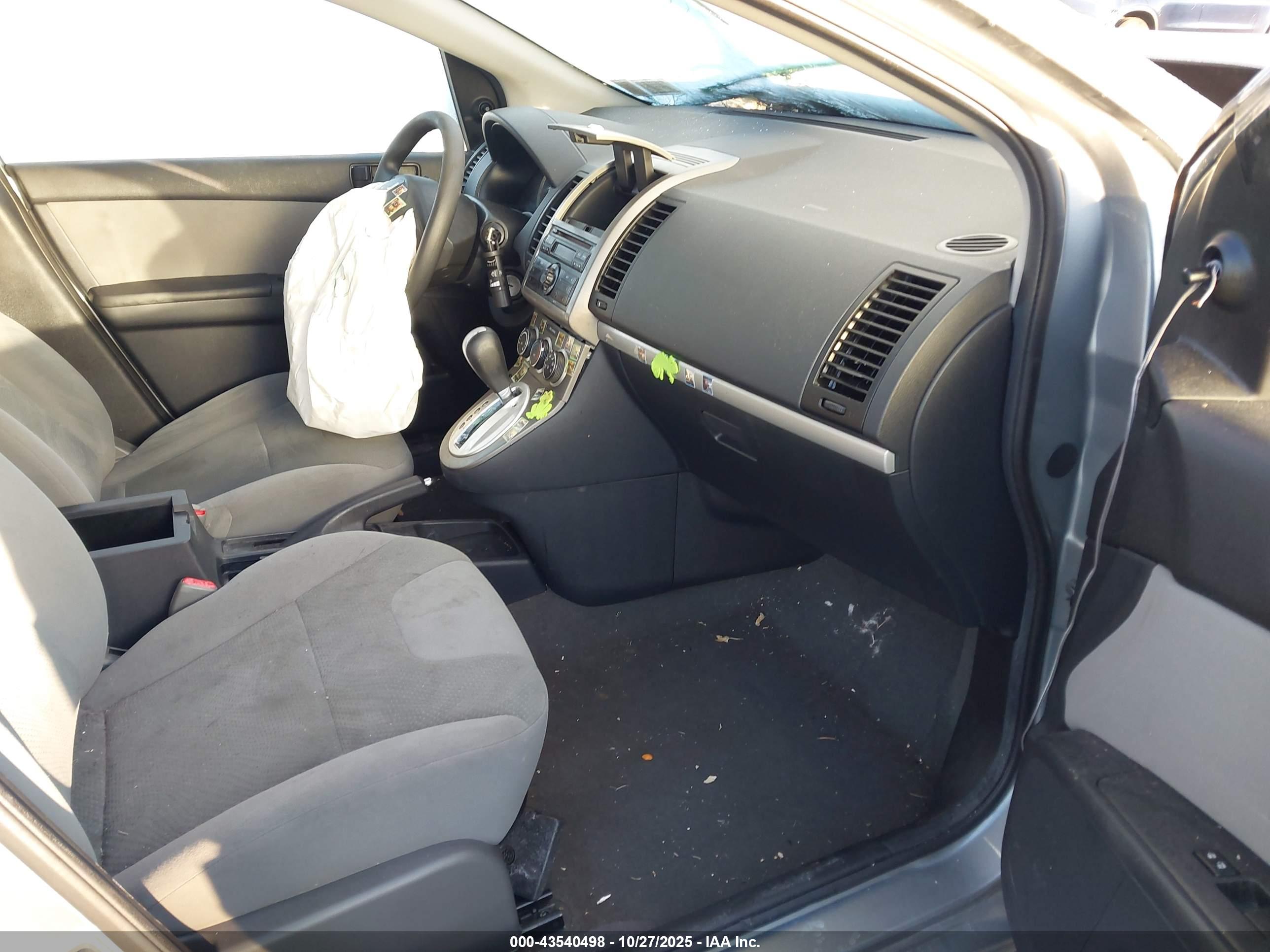 NISSAN SENTRA image 5