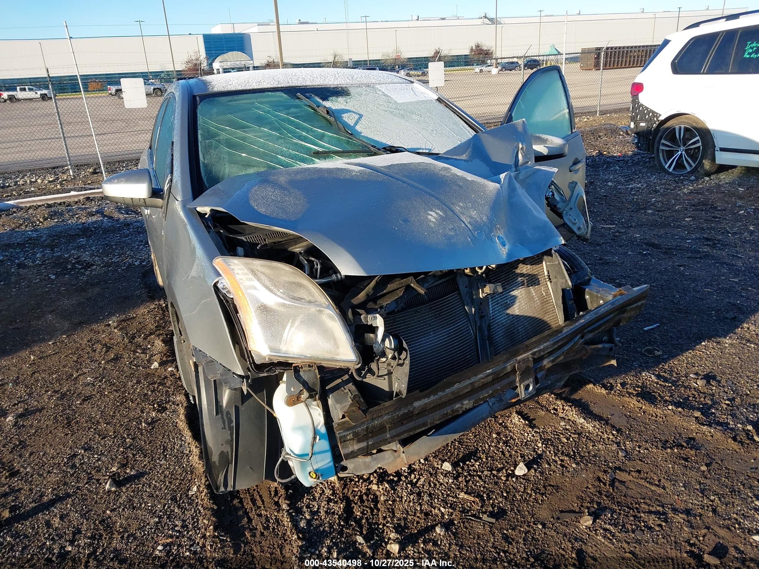 NISSAN SENTRA image 6