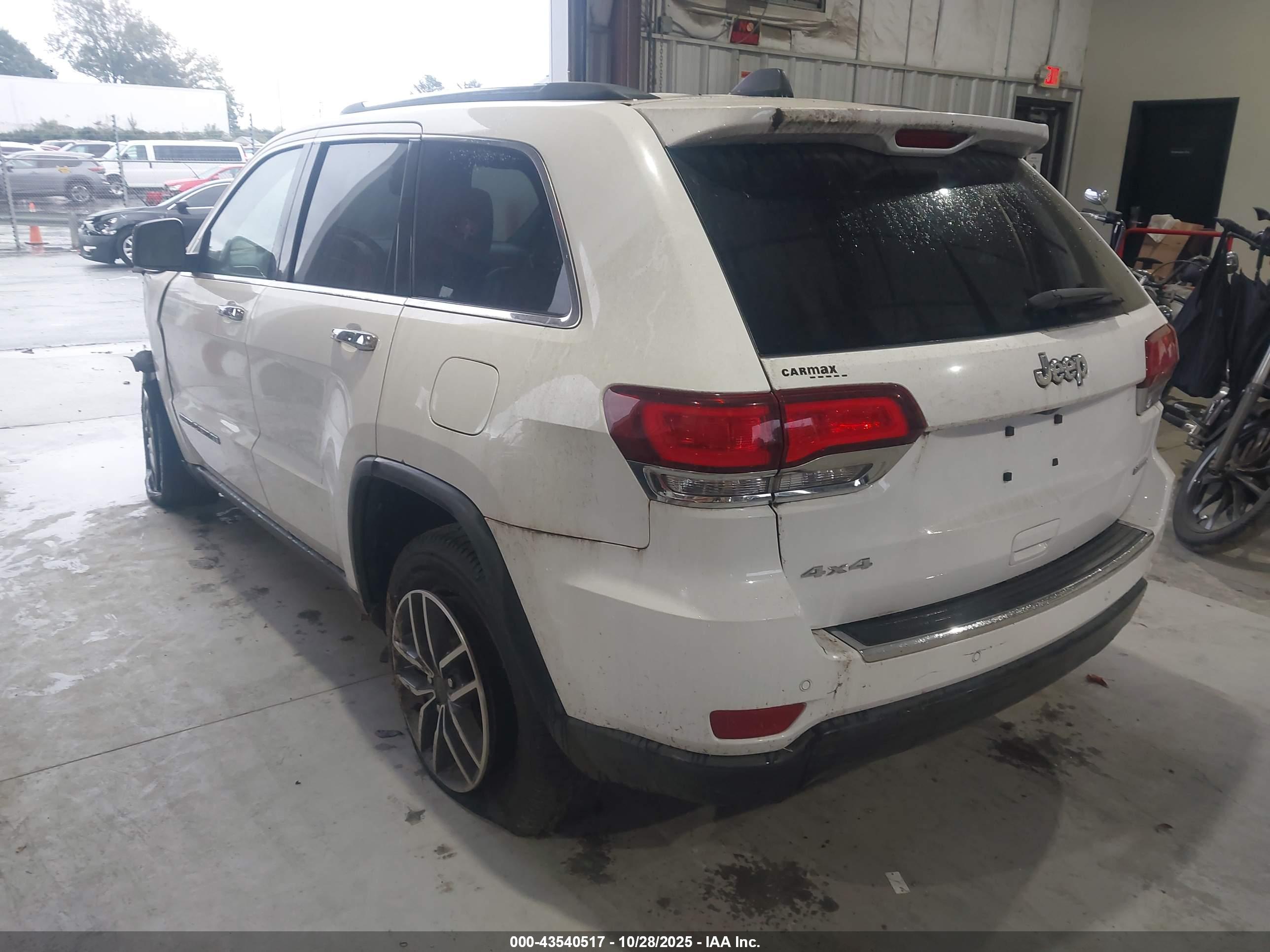 JEEP GRAND image 3