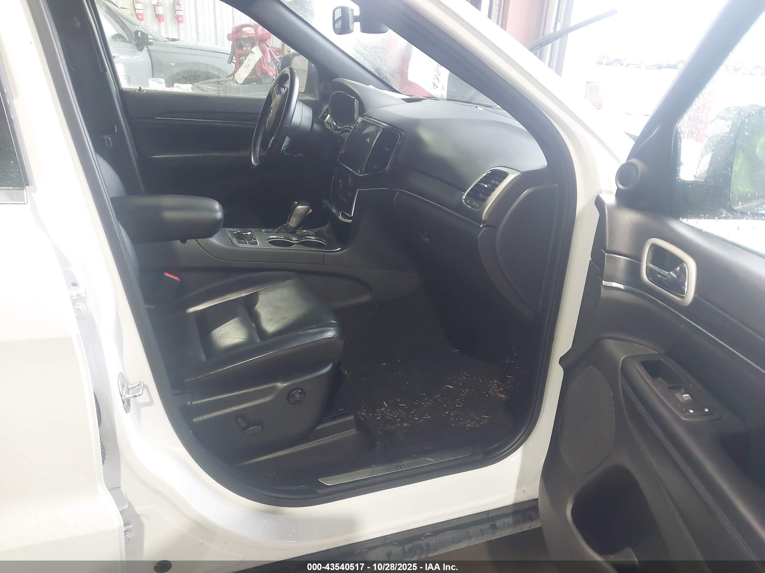 JEEP GRAND image 5
