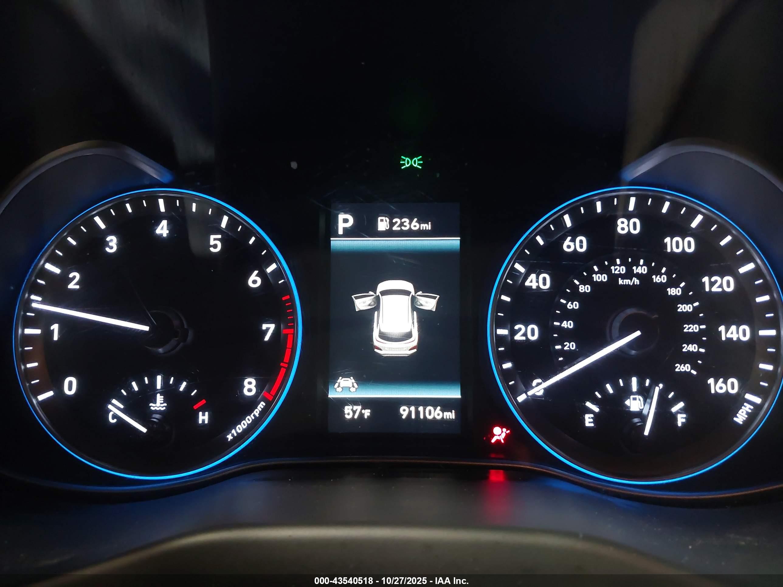 HYUNDAI KONA image 7