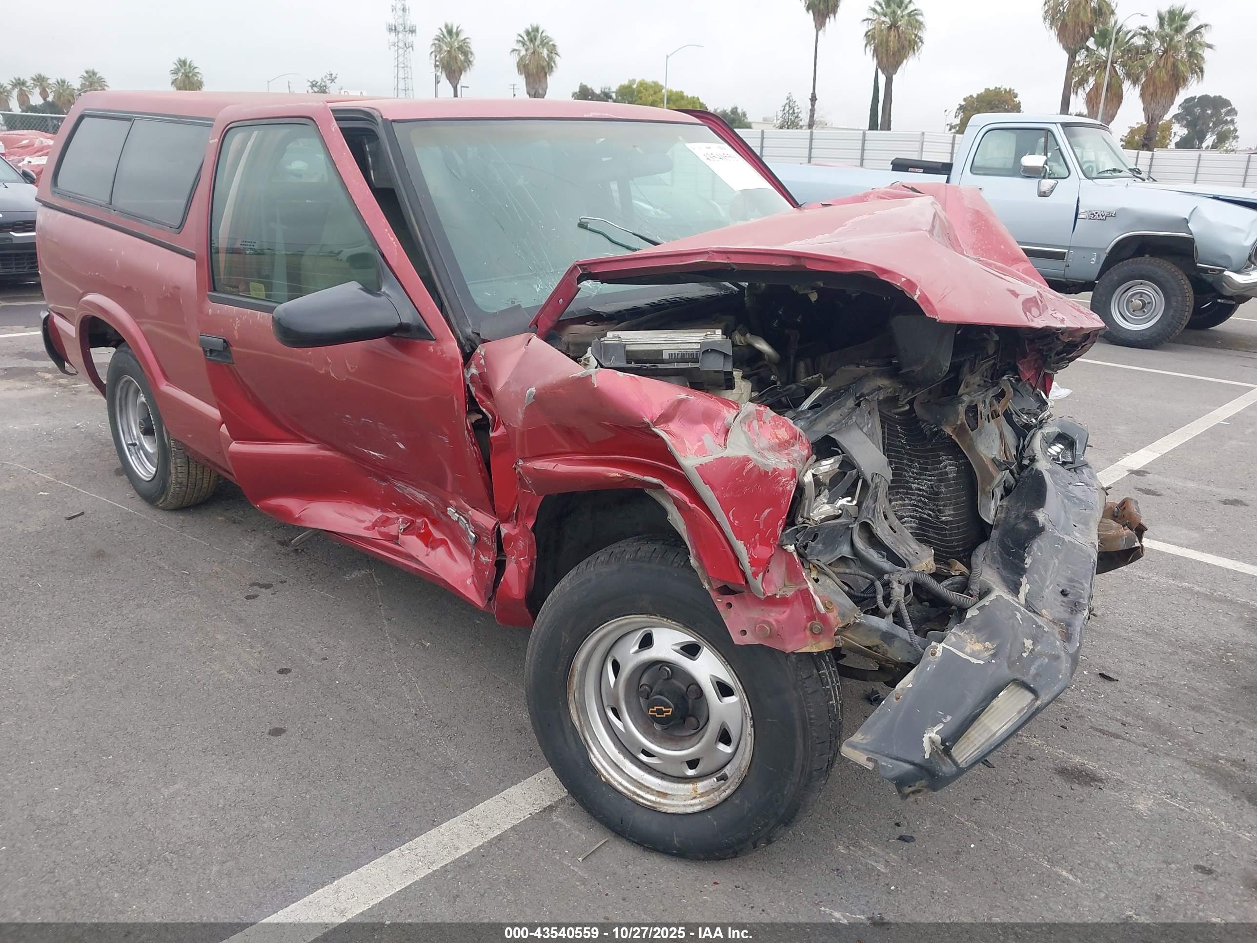 CHEVROLET S image 6