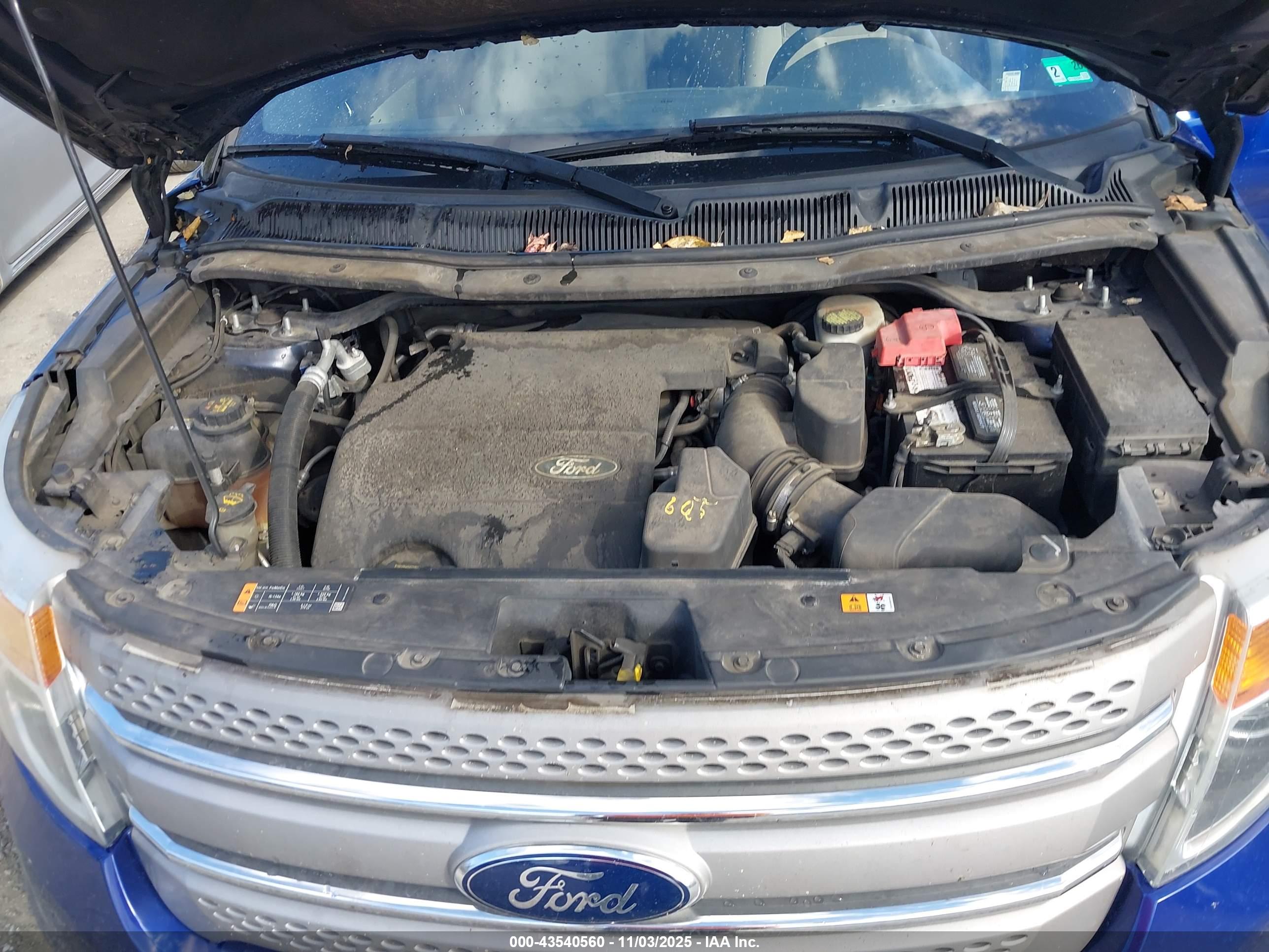 FORD EXPLORER image 10