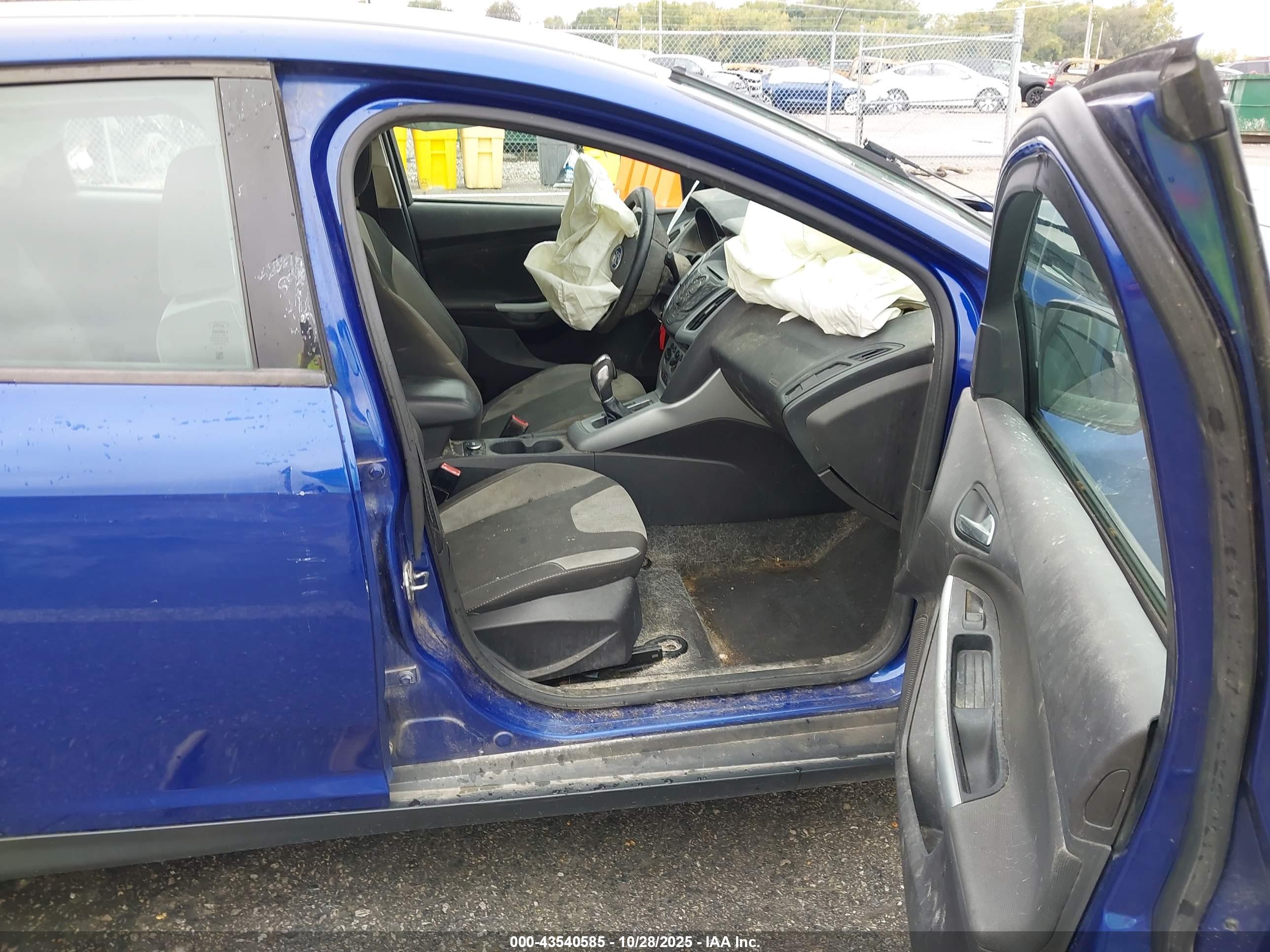FORD FOCUS image 5