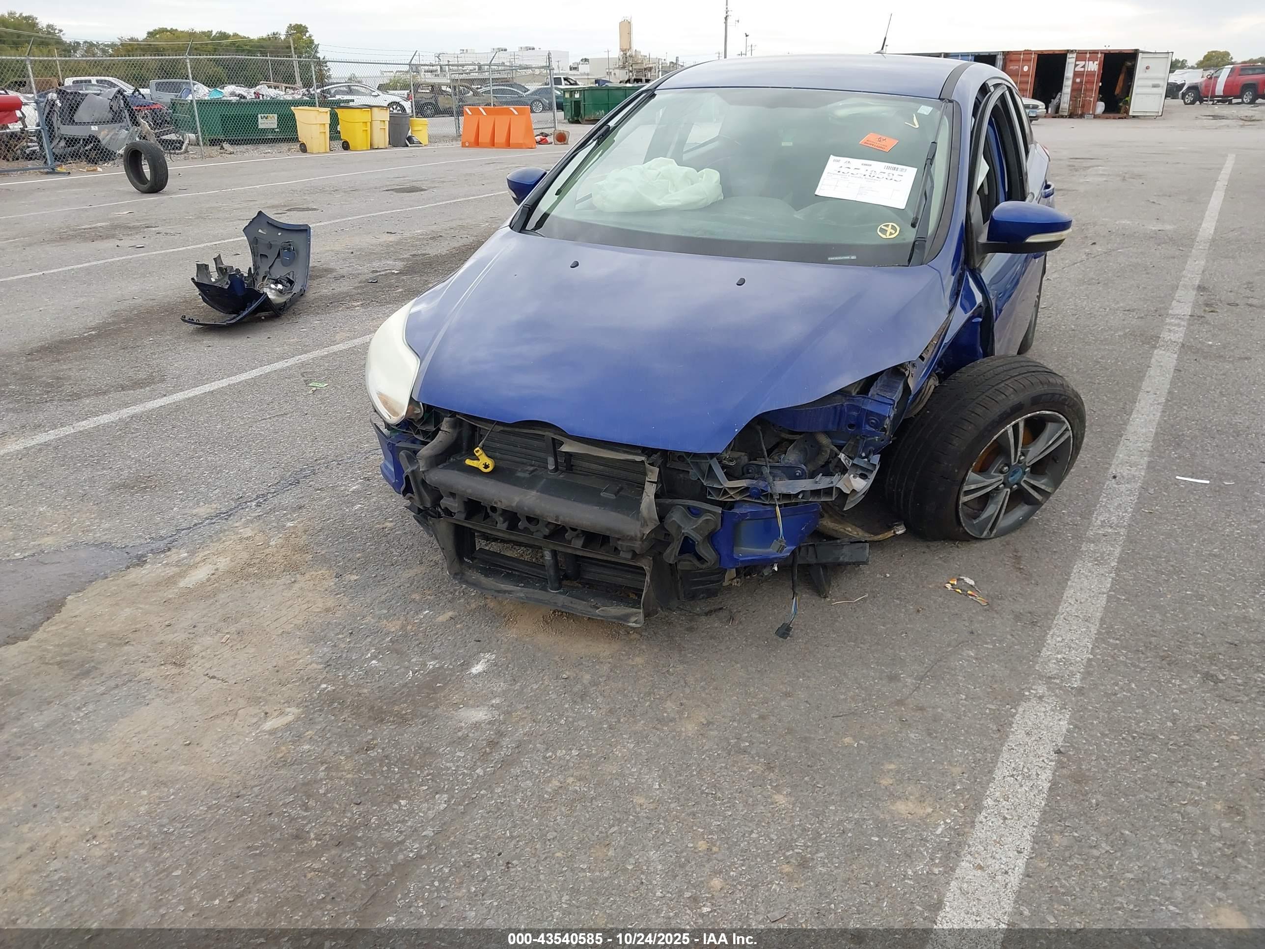 FORD FOCUS image 6