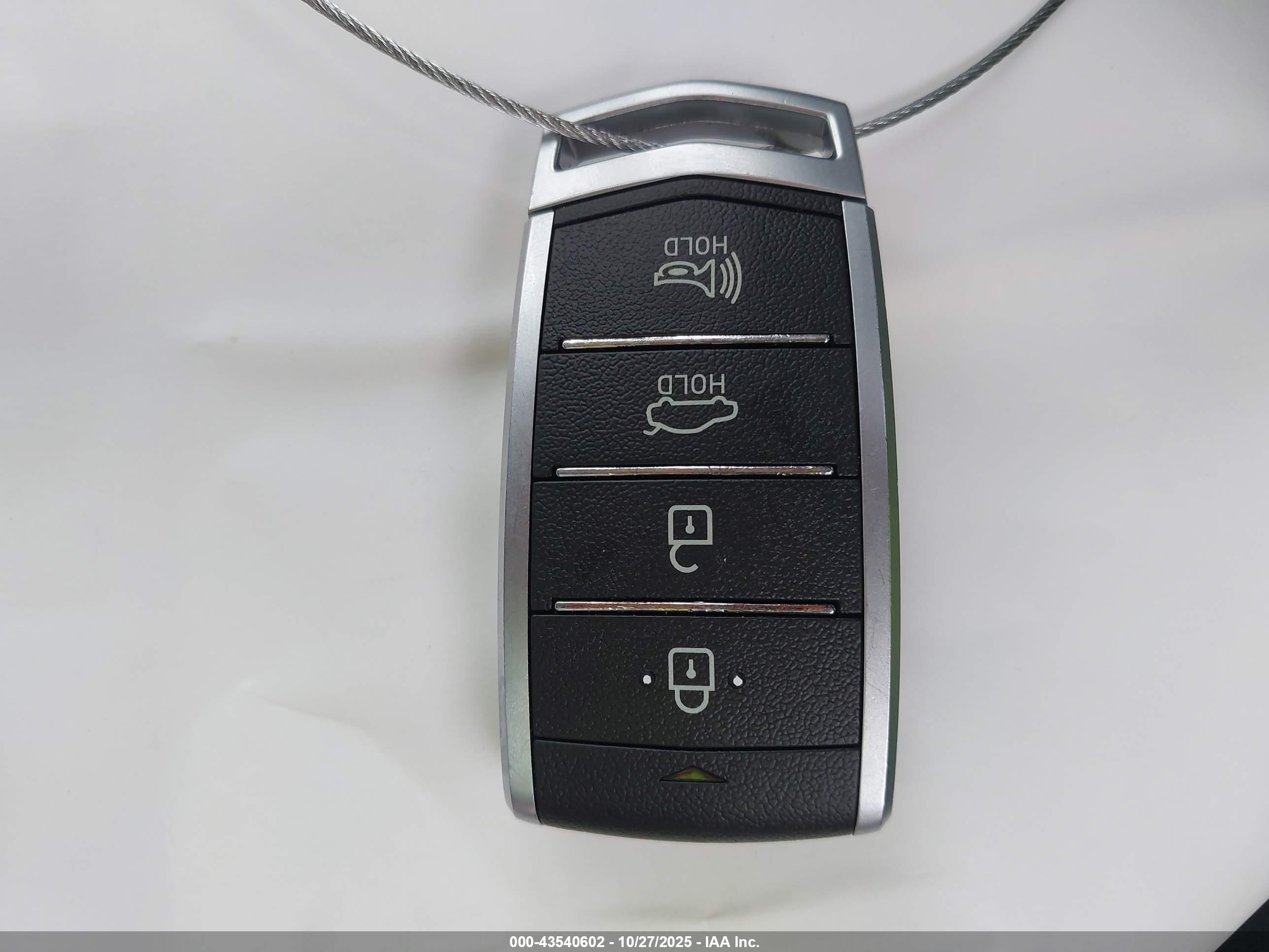 GENESIS G80 image 11