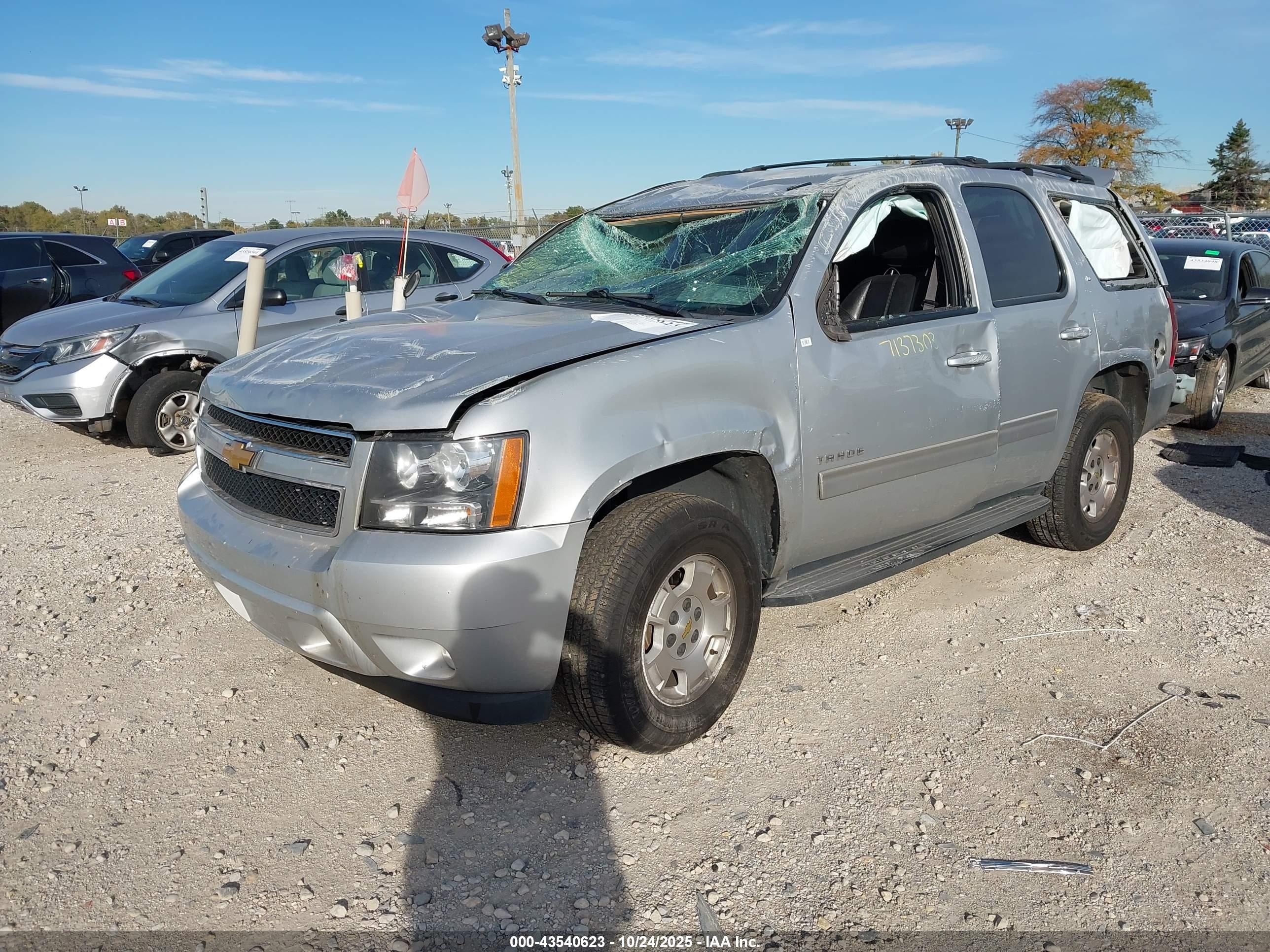 CHEVROLET TAHOE image 2