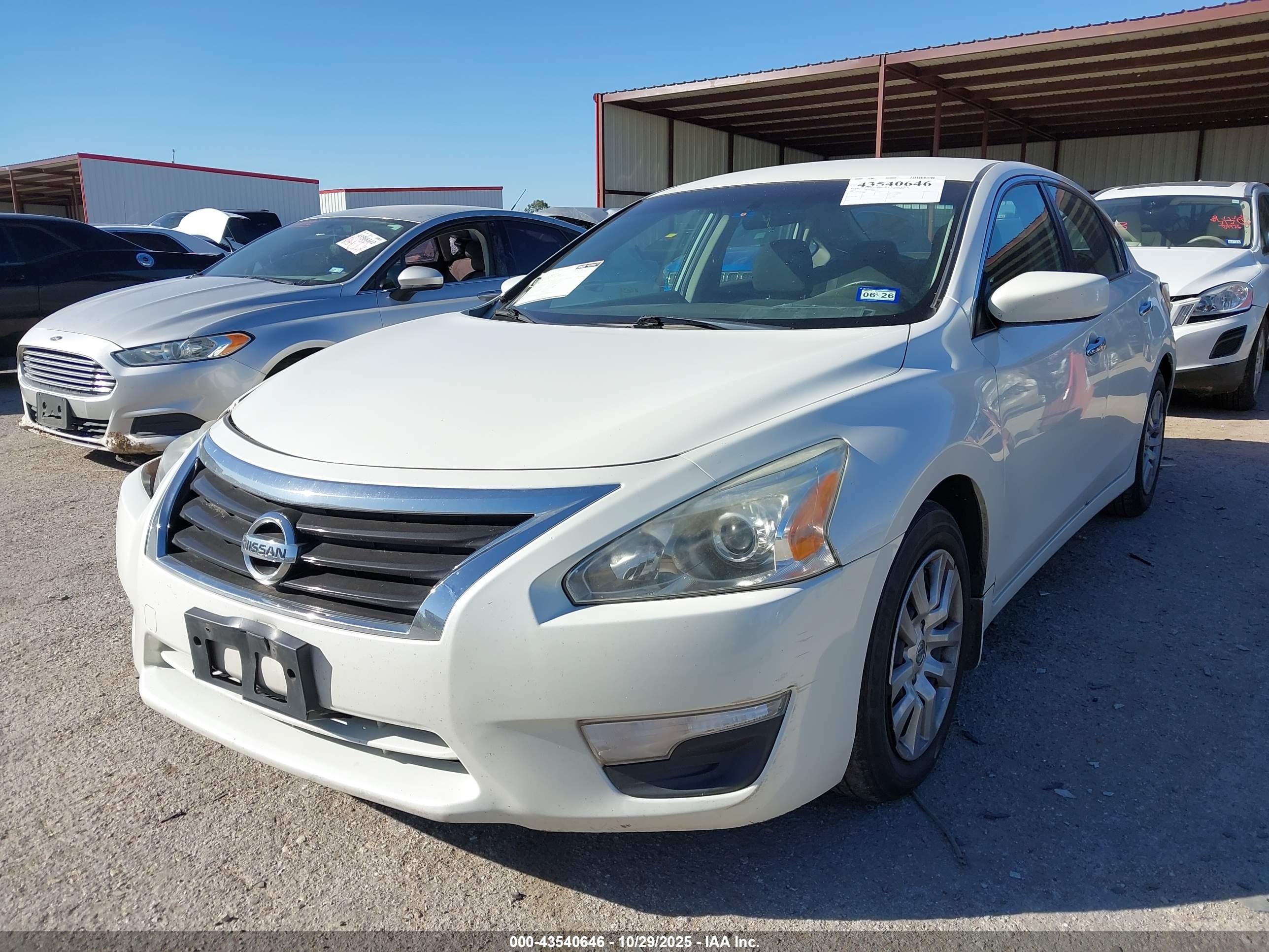 NISSAN ALTIMA image 2