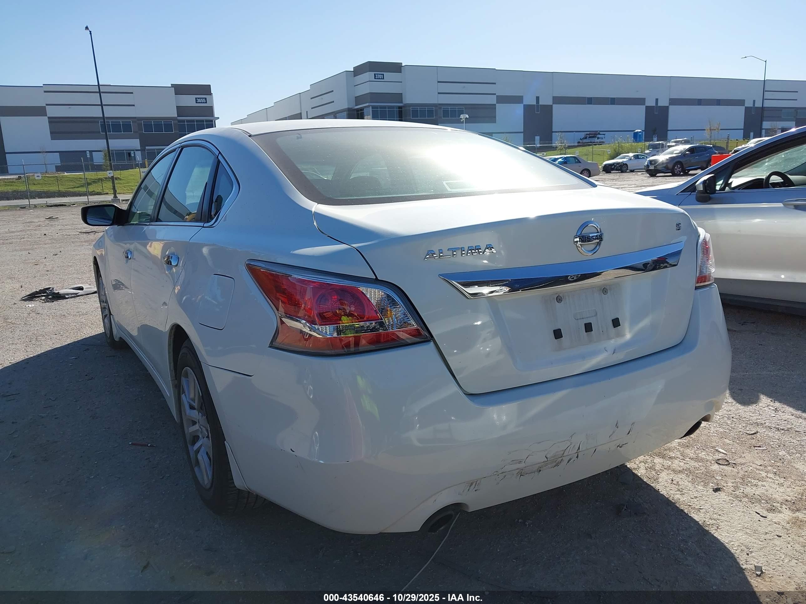 NISSAN ALTIMA image 3