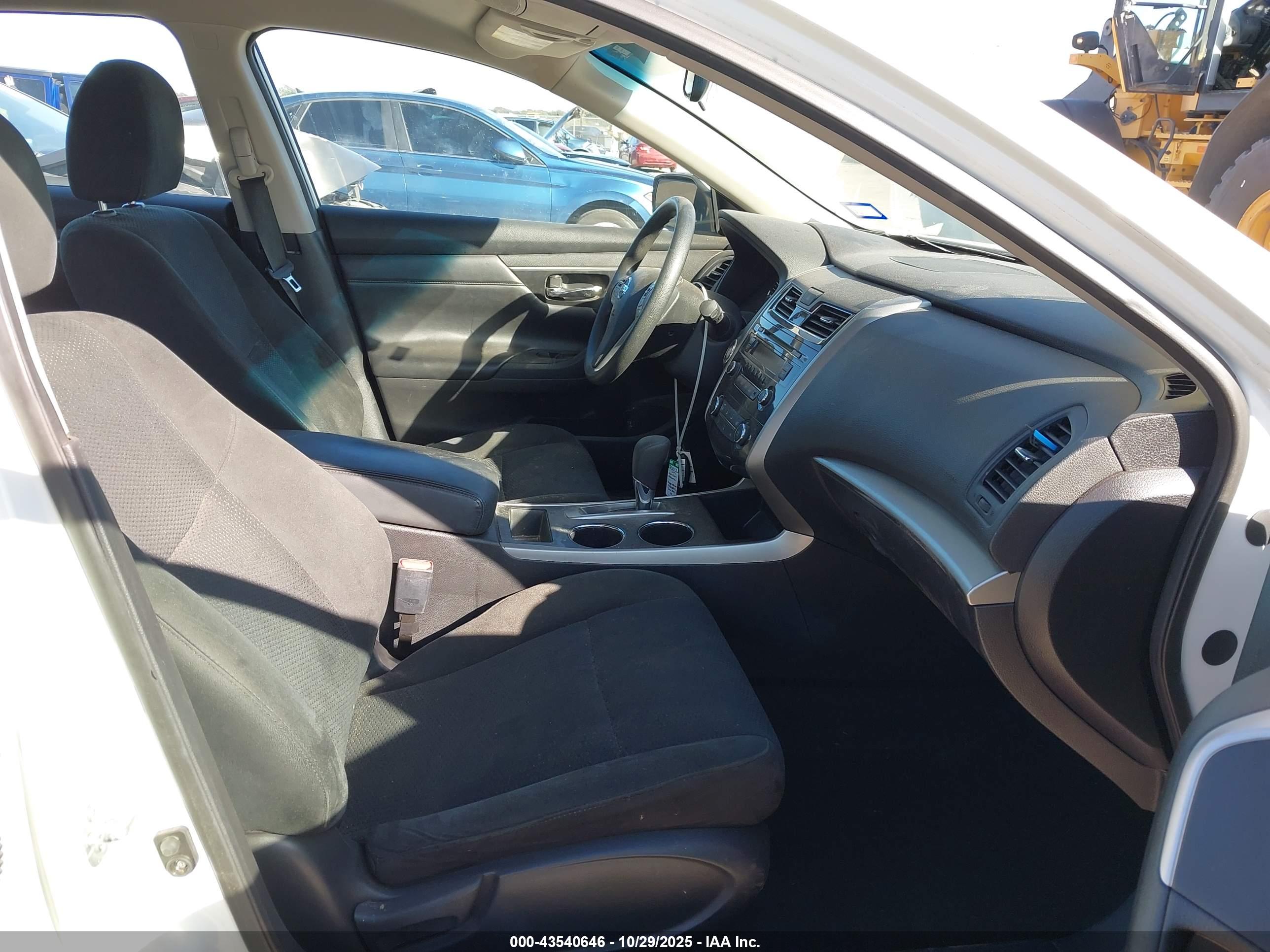 NISSAN ALTIMA image 5