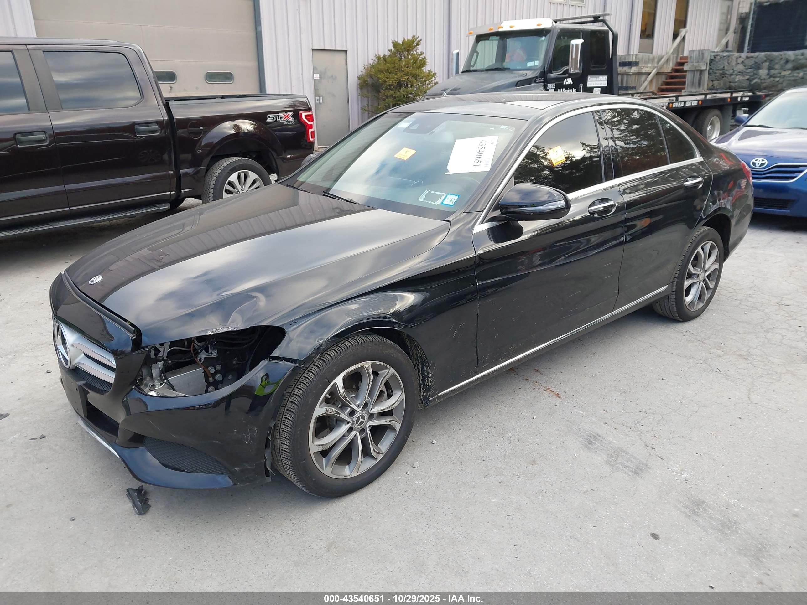 MERCEDES-BENZ C image 2