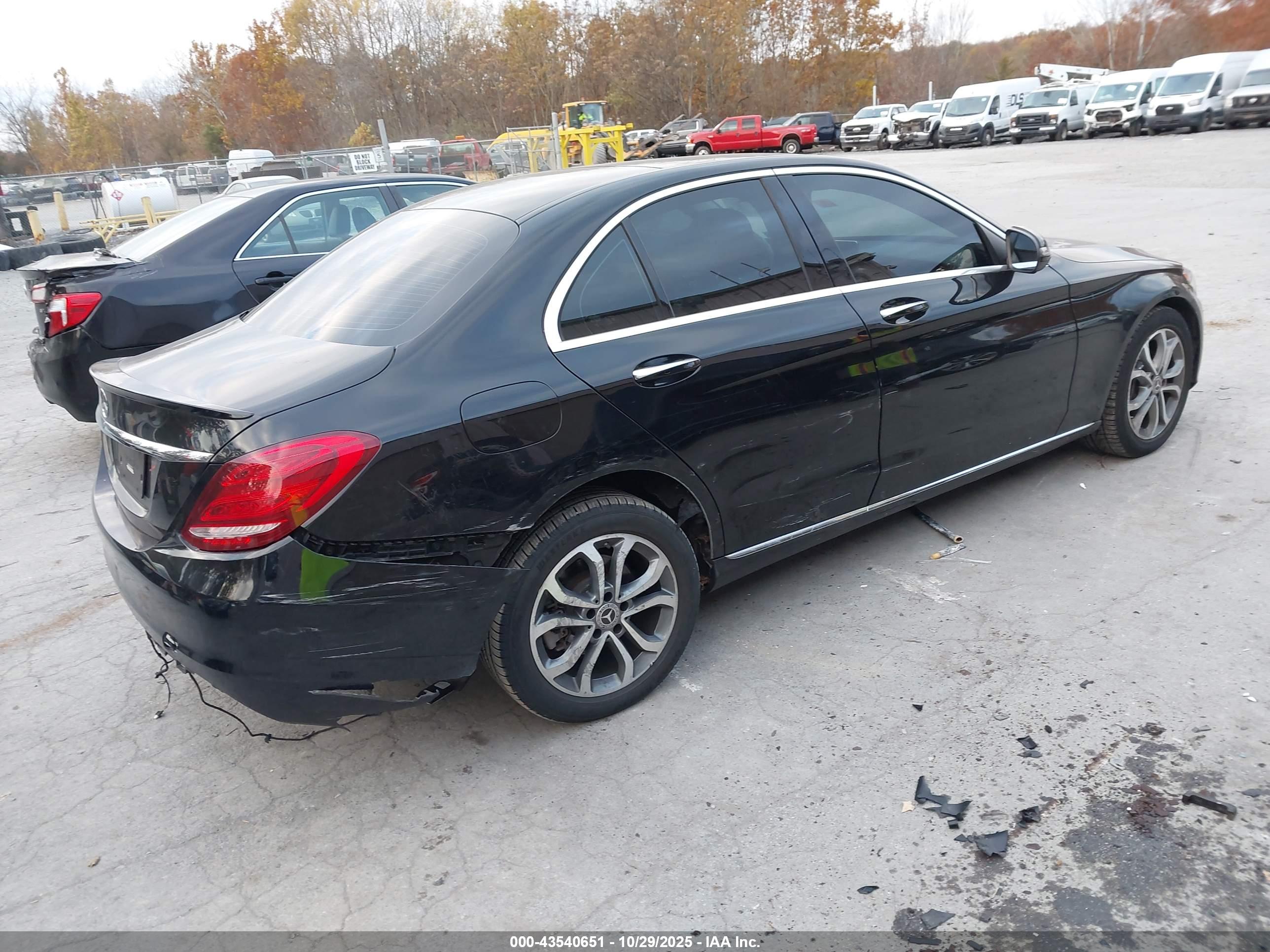MERCEDES-BENZ C image 4
