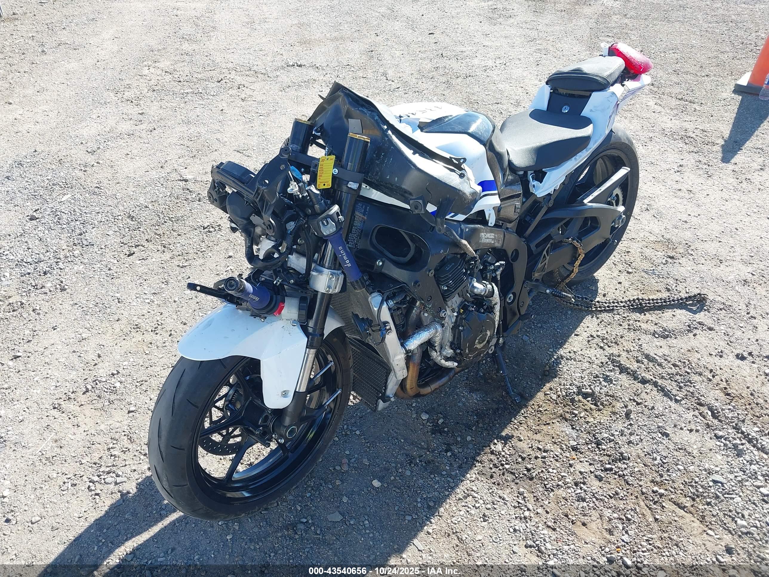 SUZUKI GSX-R1000 image 2