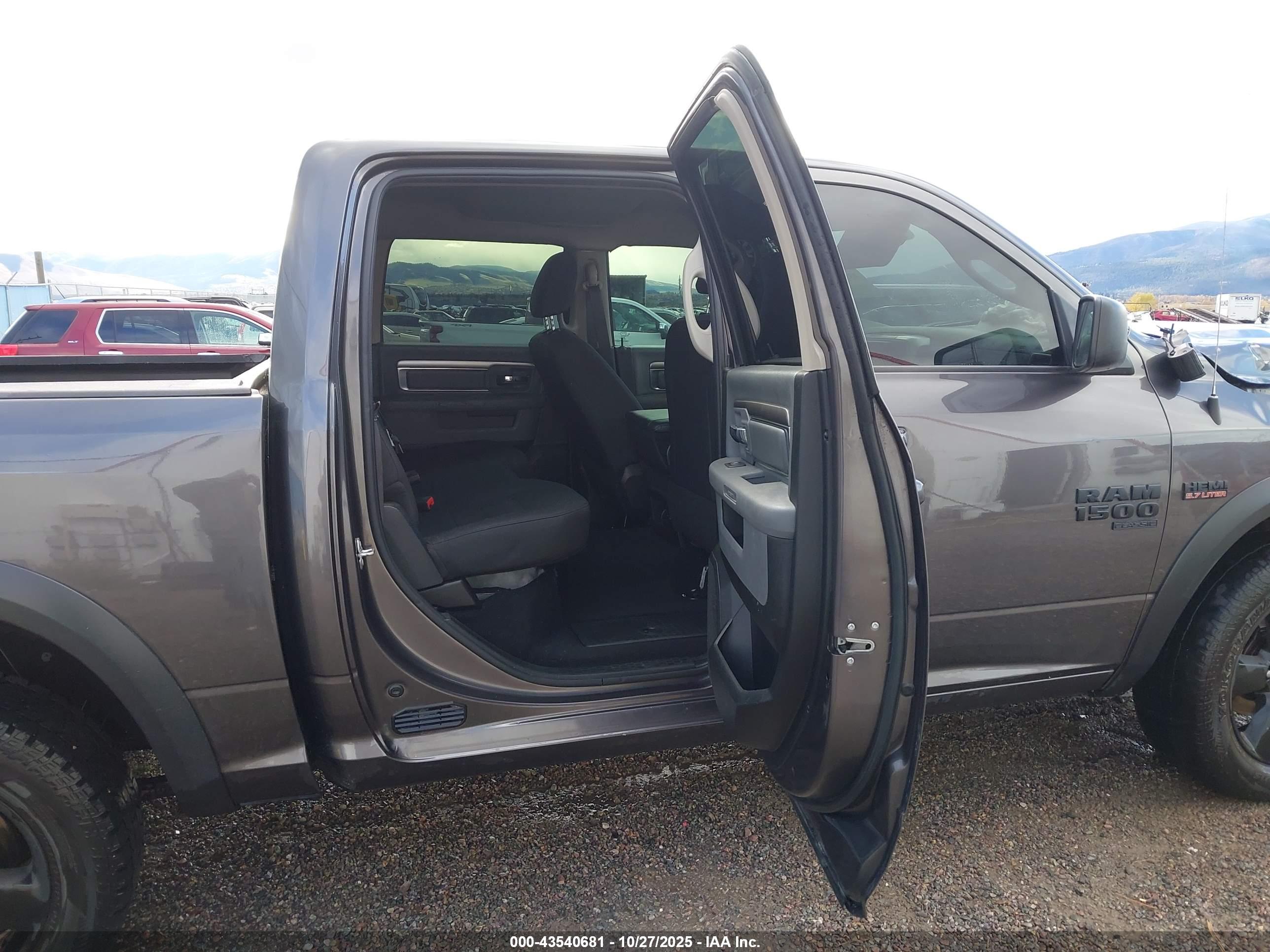 RAM 1500 image 8
