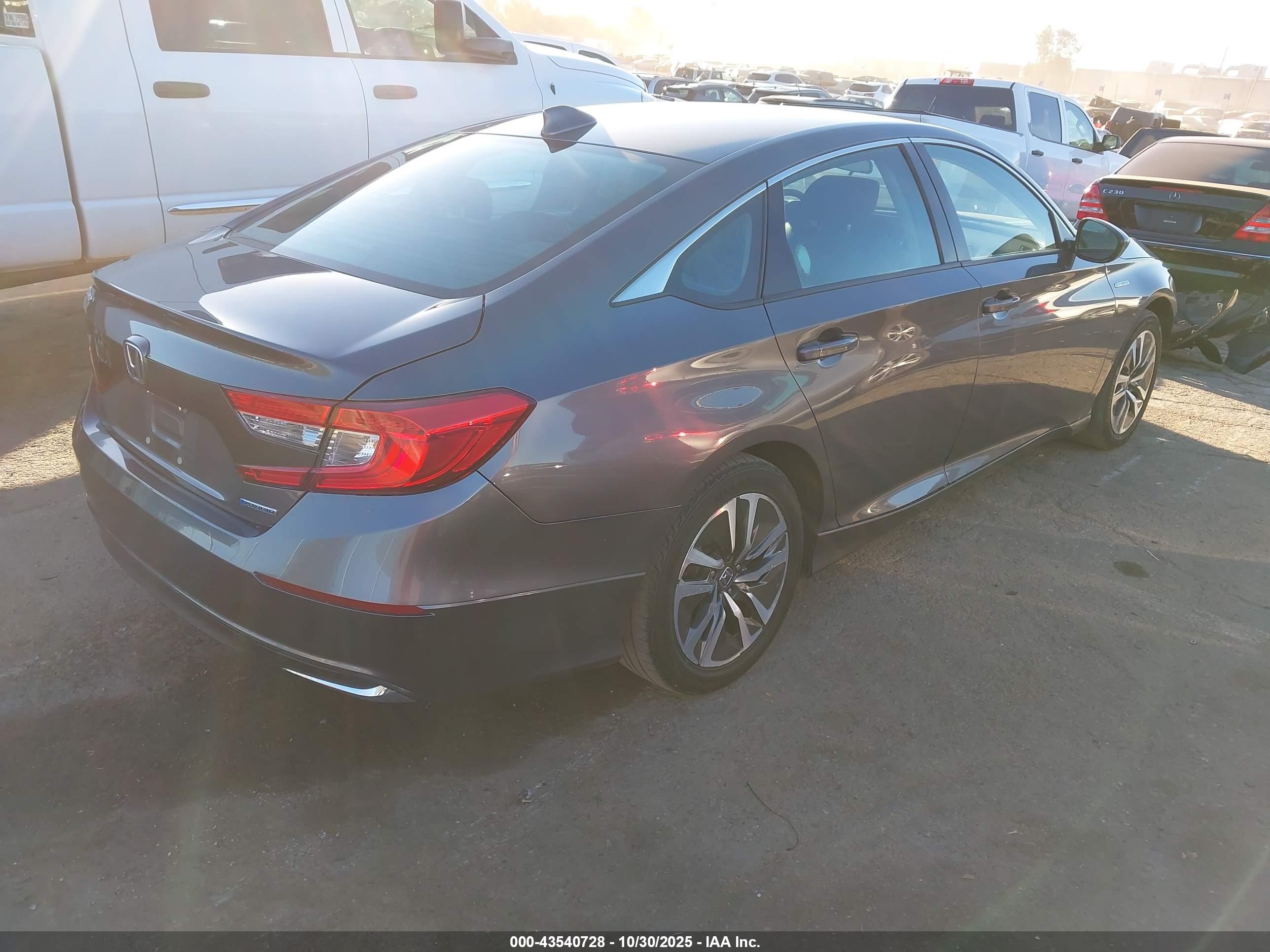 HONDA ACCORD image 4