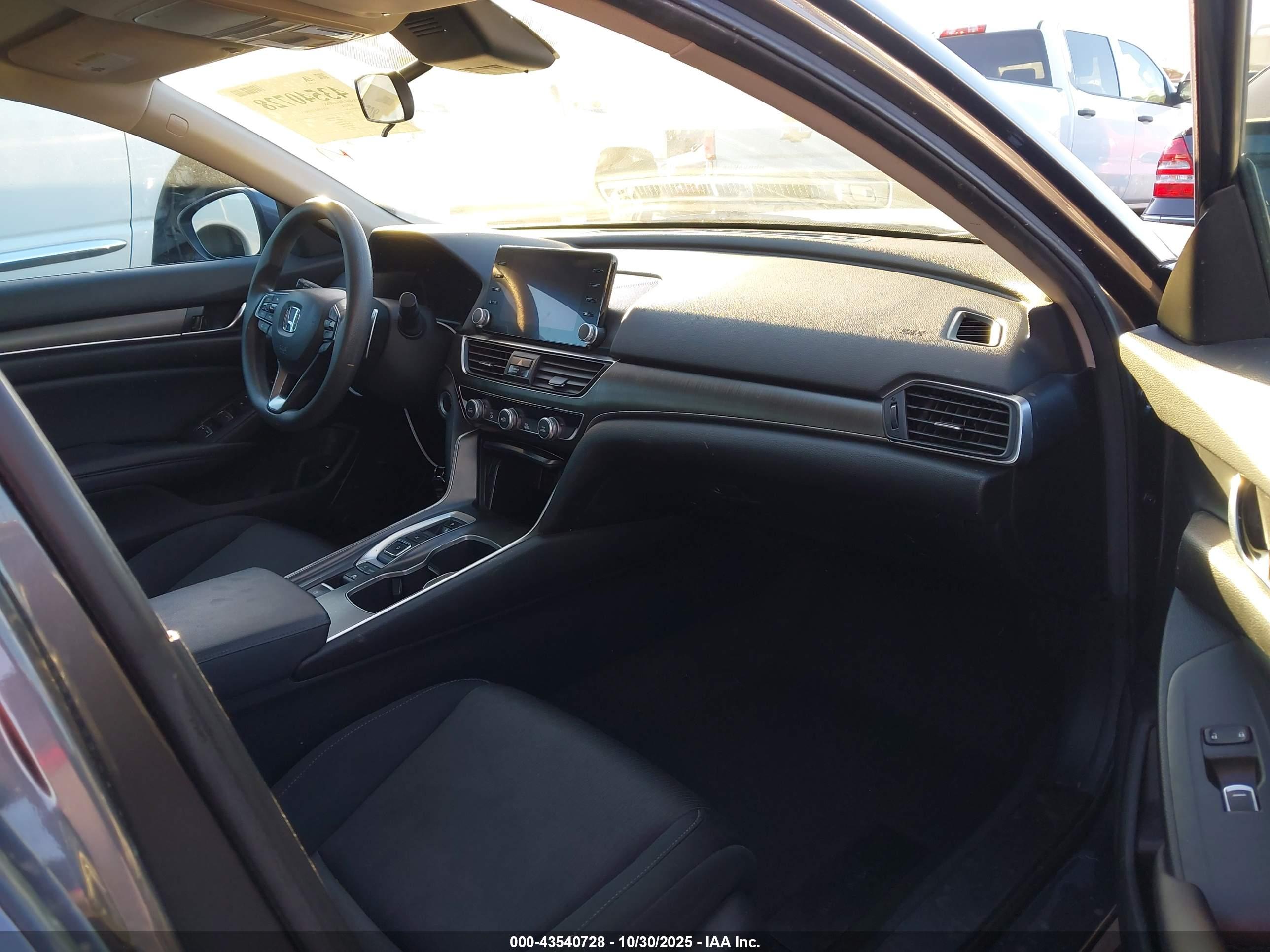 HONDA ACCORD image 5