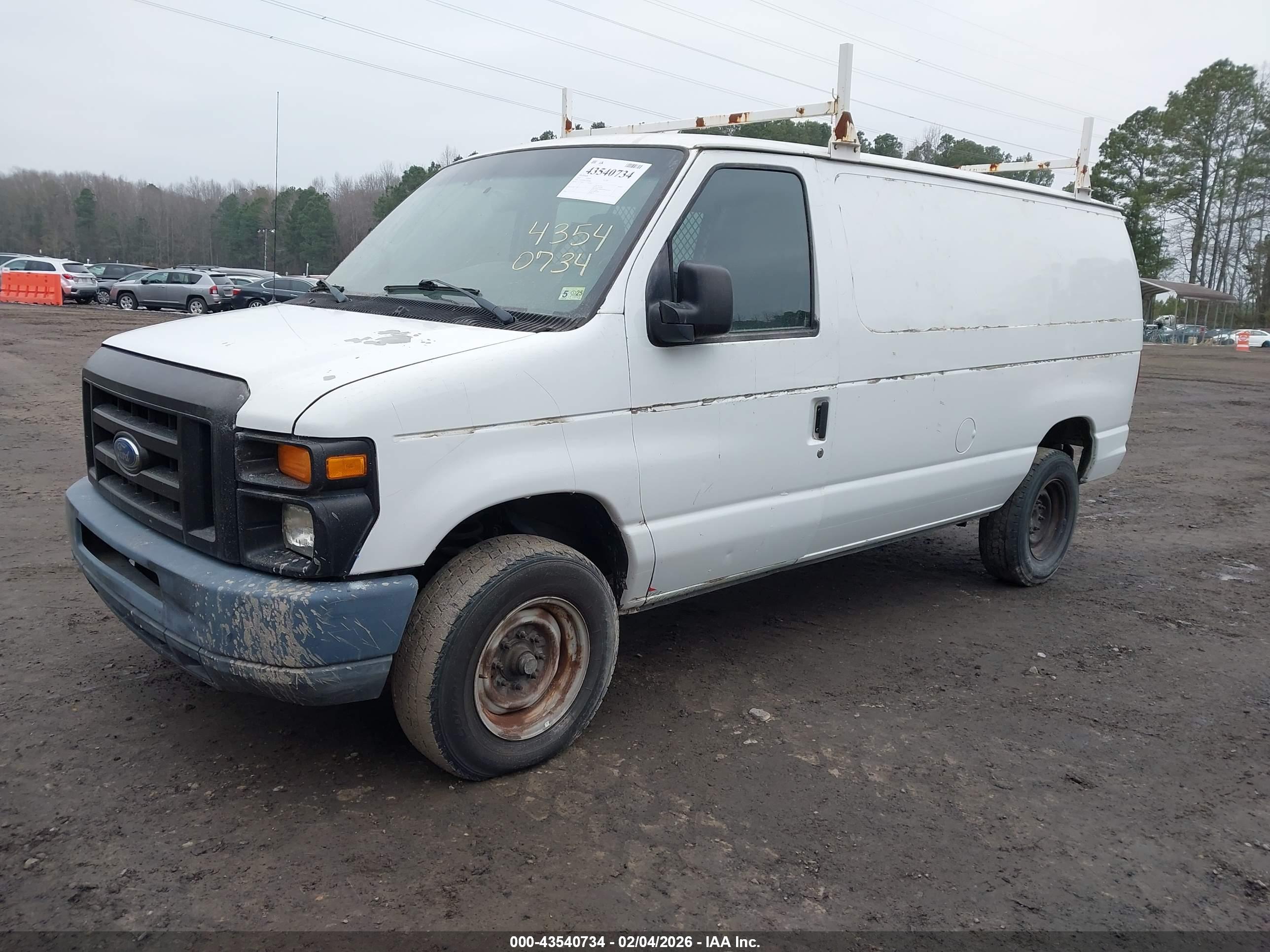 FORD E-250 image 2