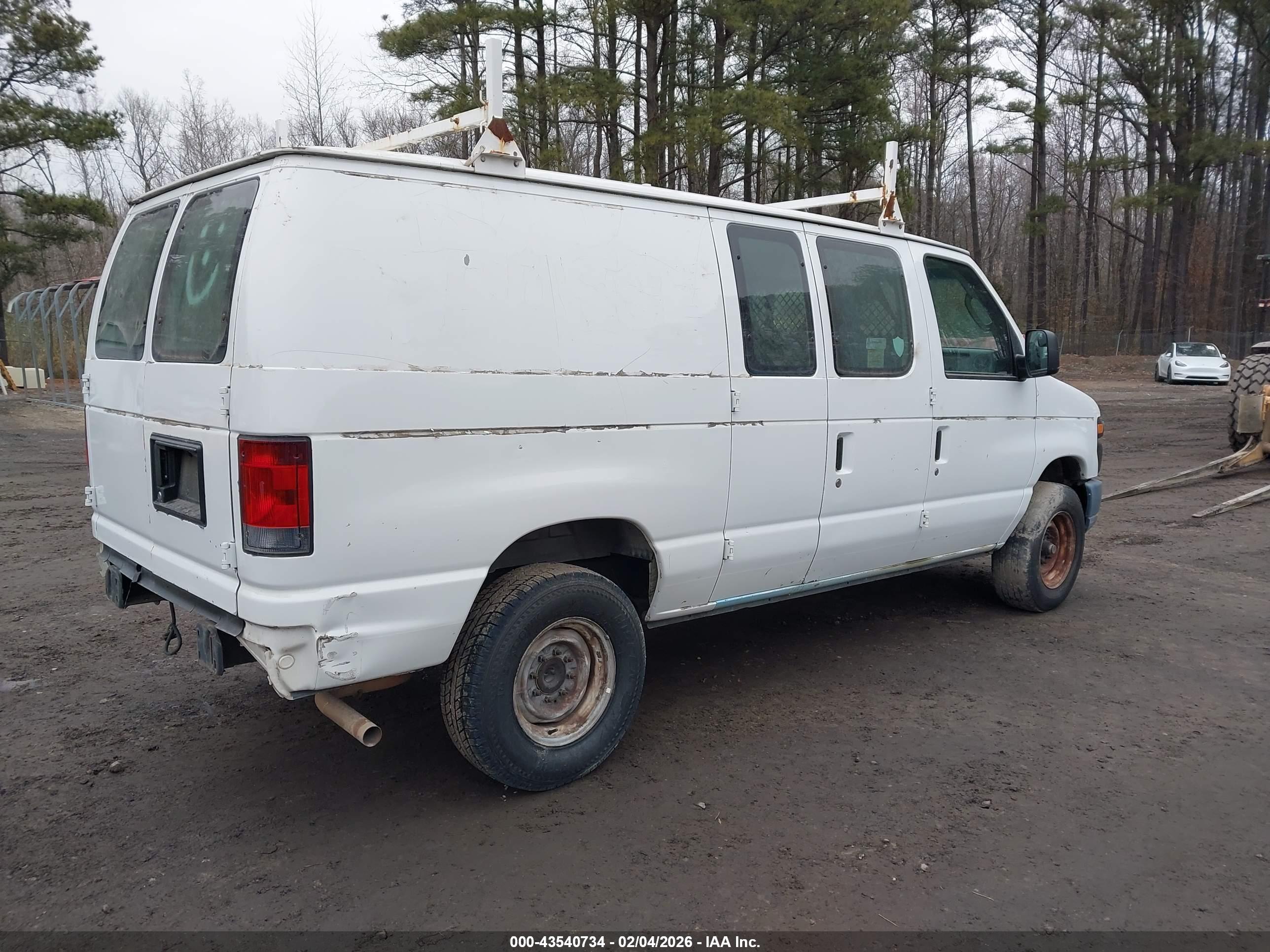 FORD E-250 image 4