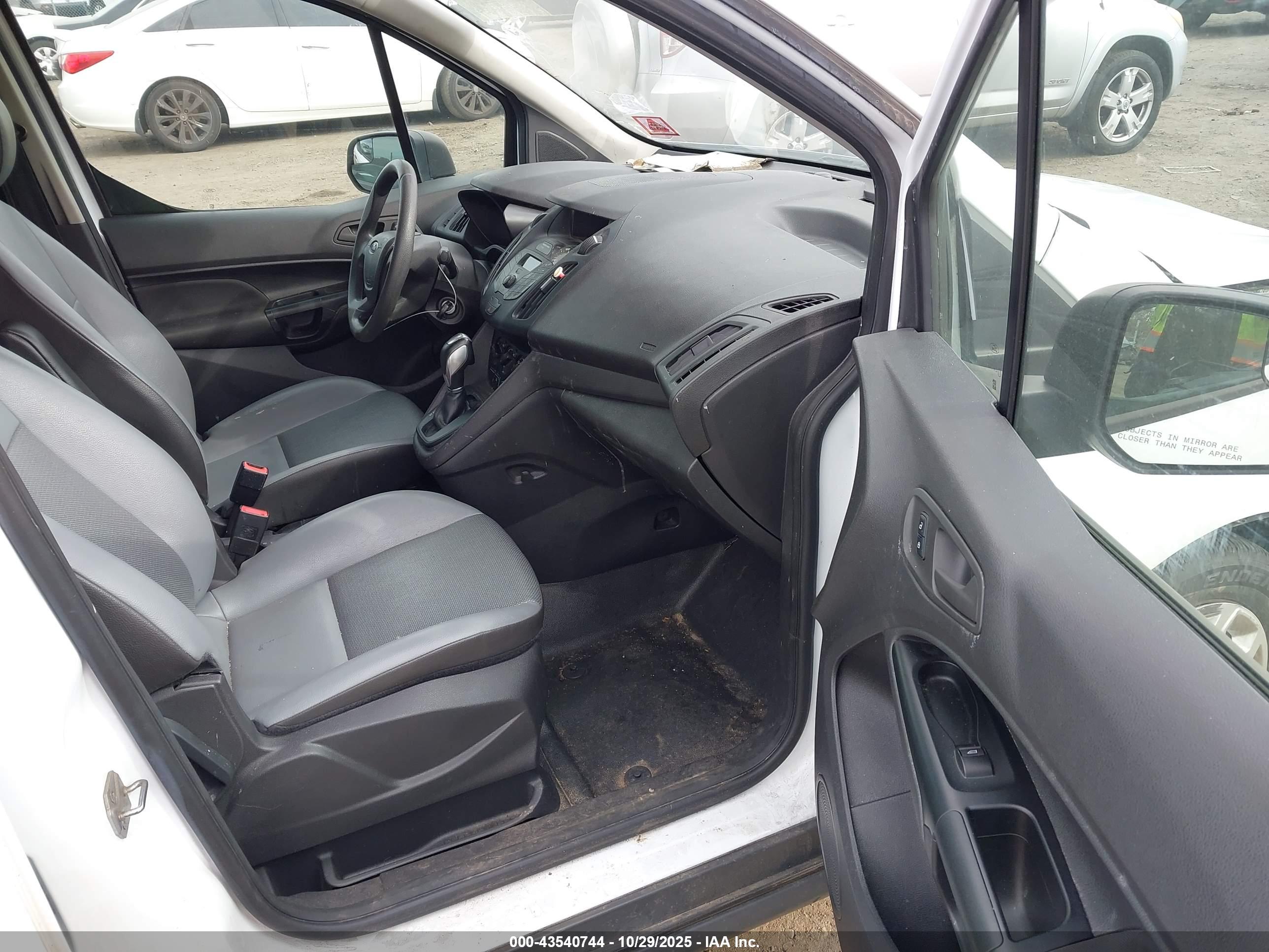FORD TRANSIT image 5