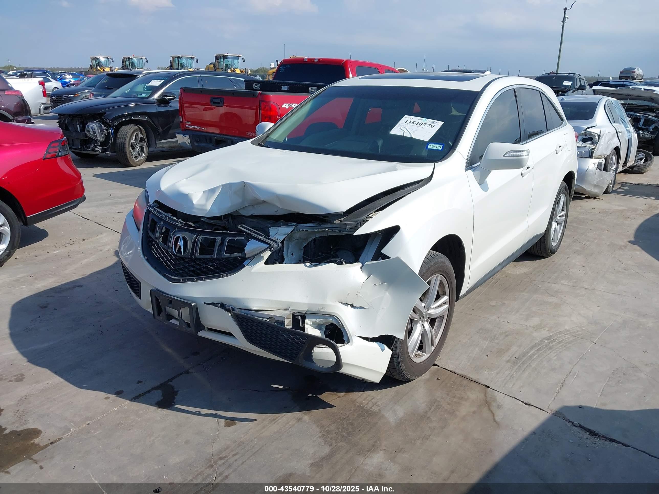 ACURA RDX image 2