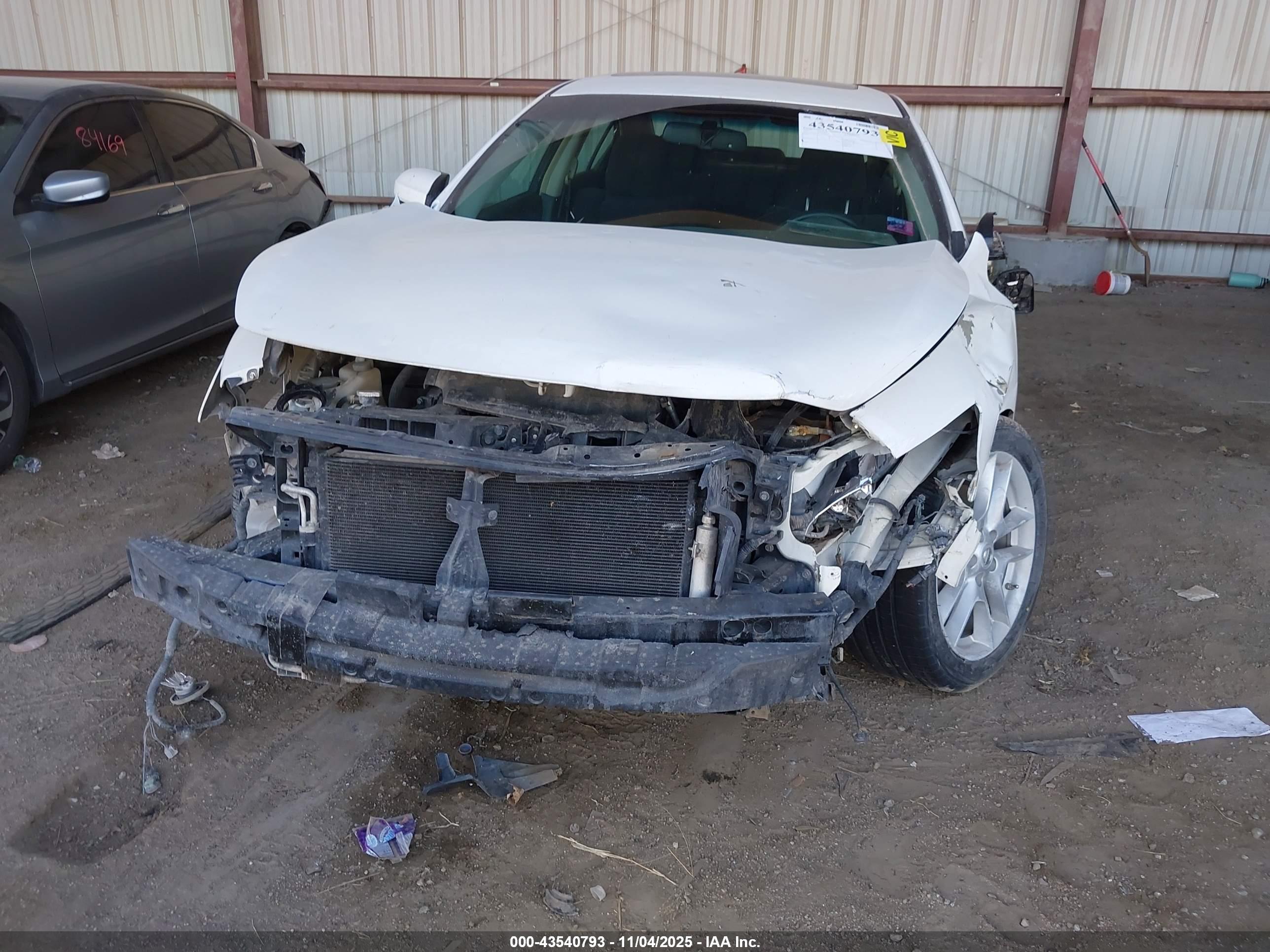 NISSAN MAXIMA image 6