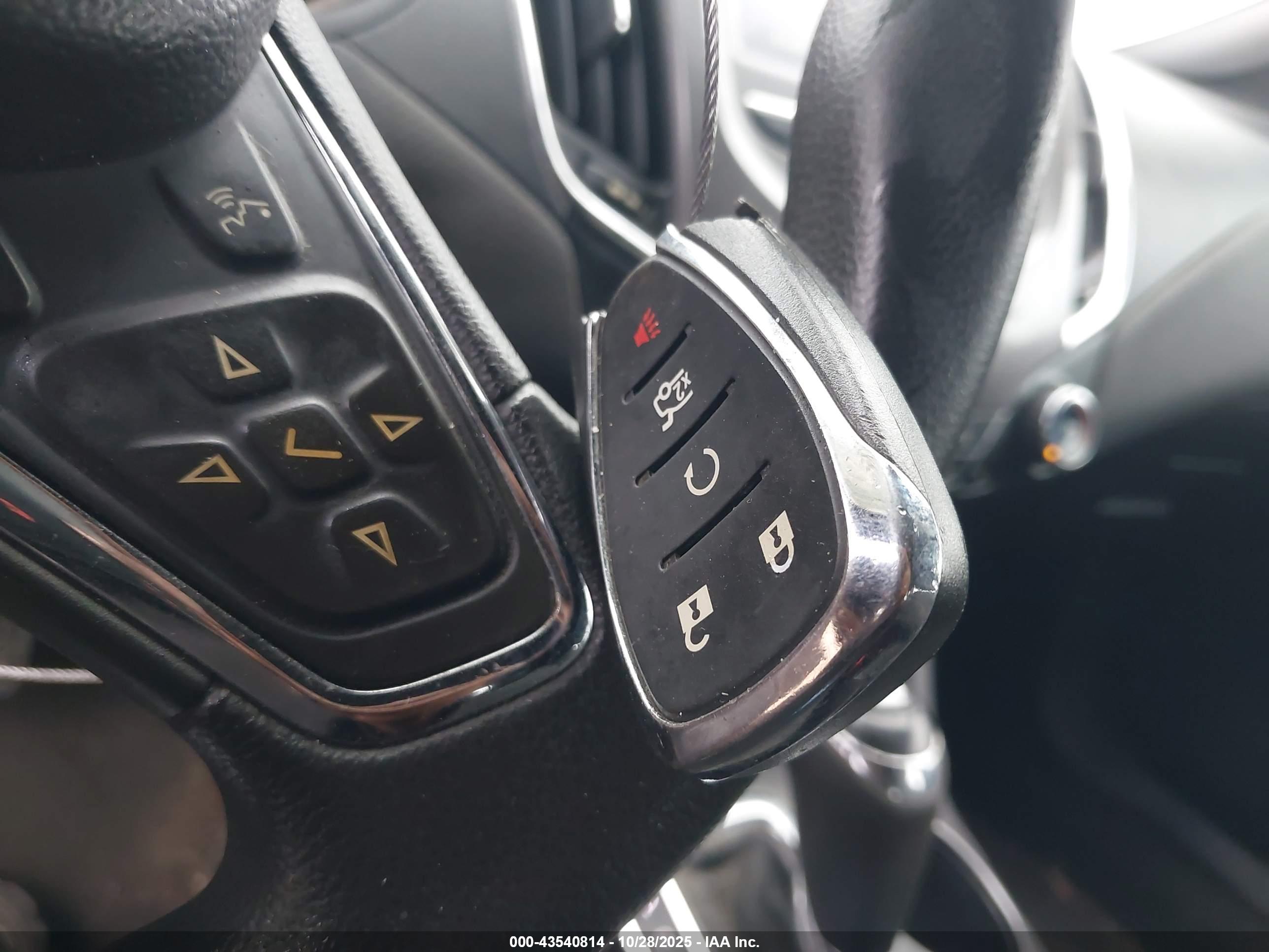 CHEVROLET CRUZE image 11