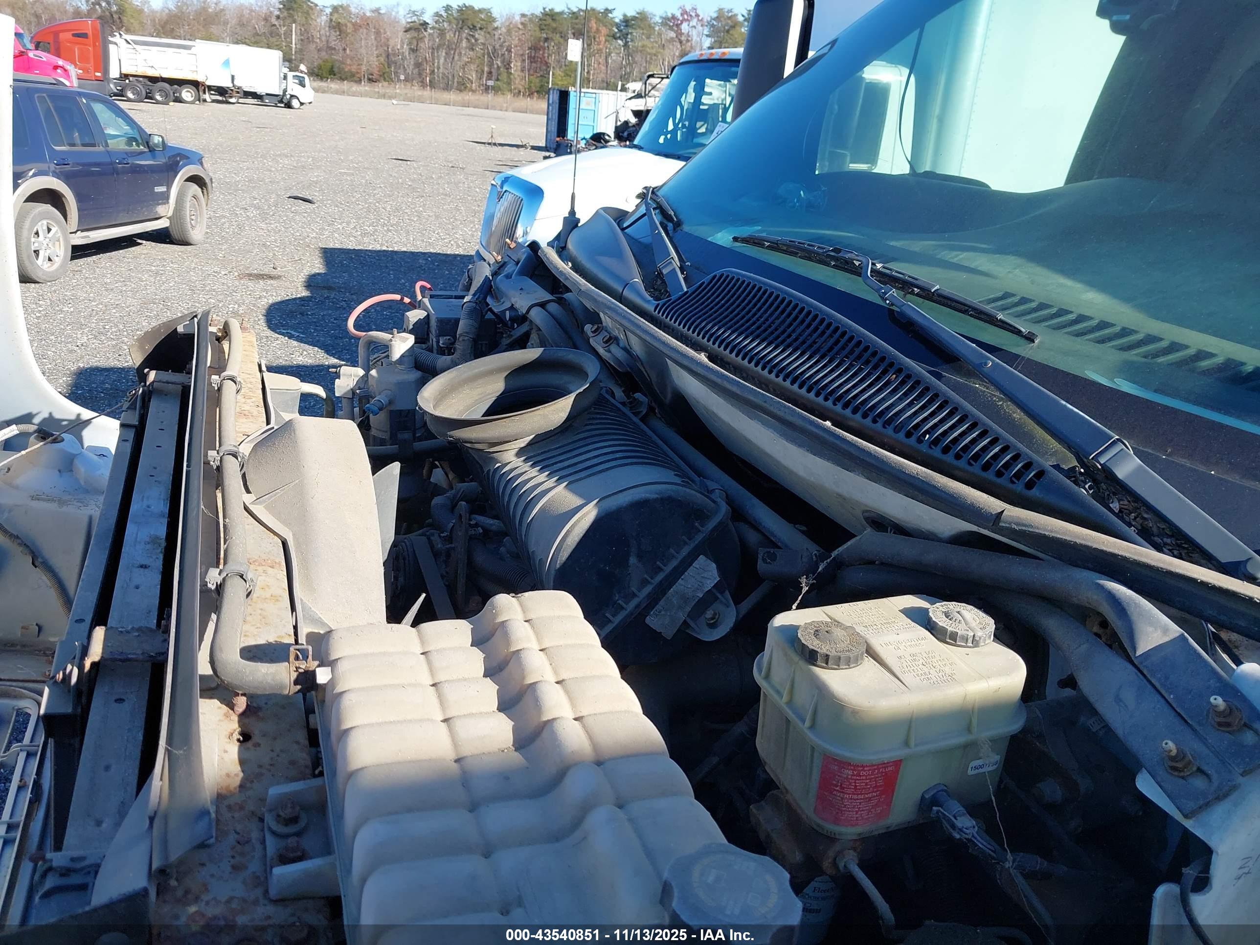 GMC C7500 image 10