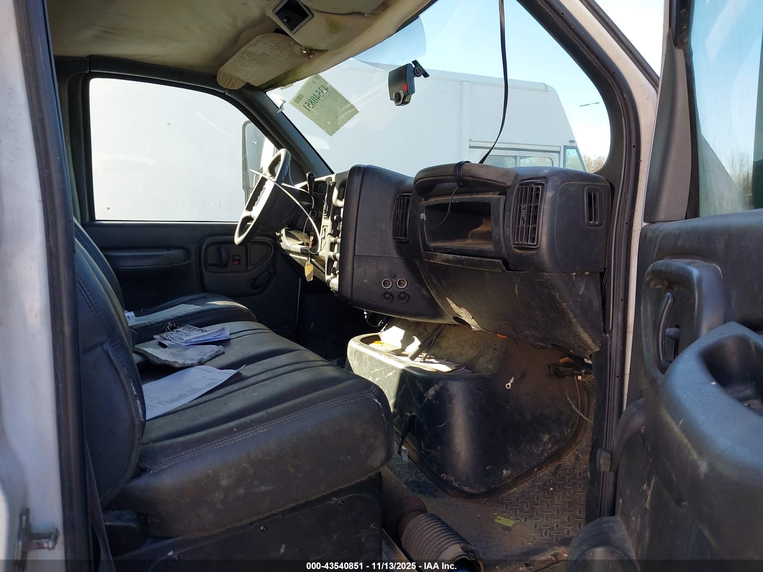 GMC C7500 image 7