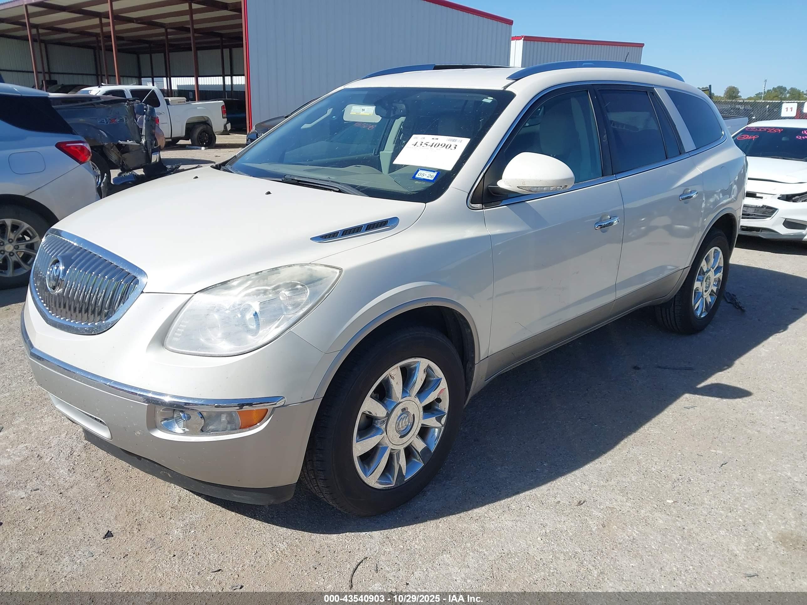 BUICK ENCLAVE image 2